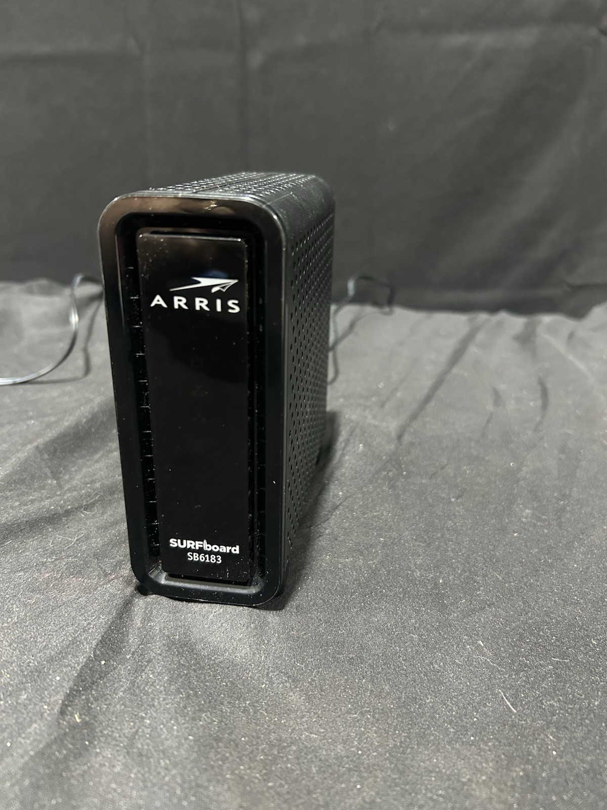ARRIS Surfboard SB6183 DOCSIS 3.0 Cable Modem Black