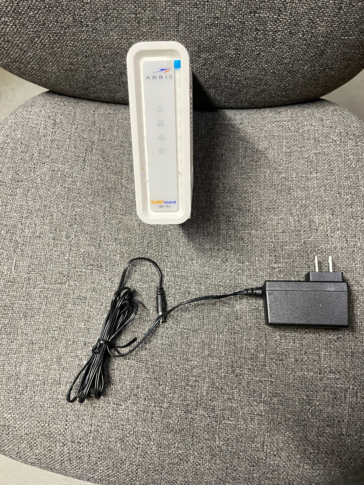 ARRIS Surfboard SB6190 32×8 DOCSIS 3.0 Cable Modem with 800 Gbps Download