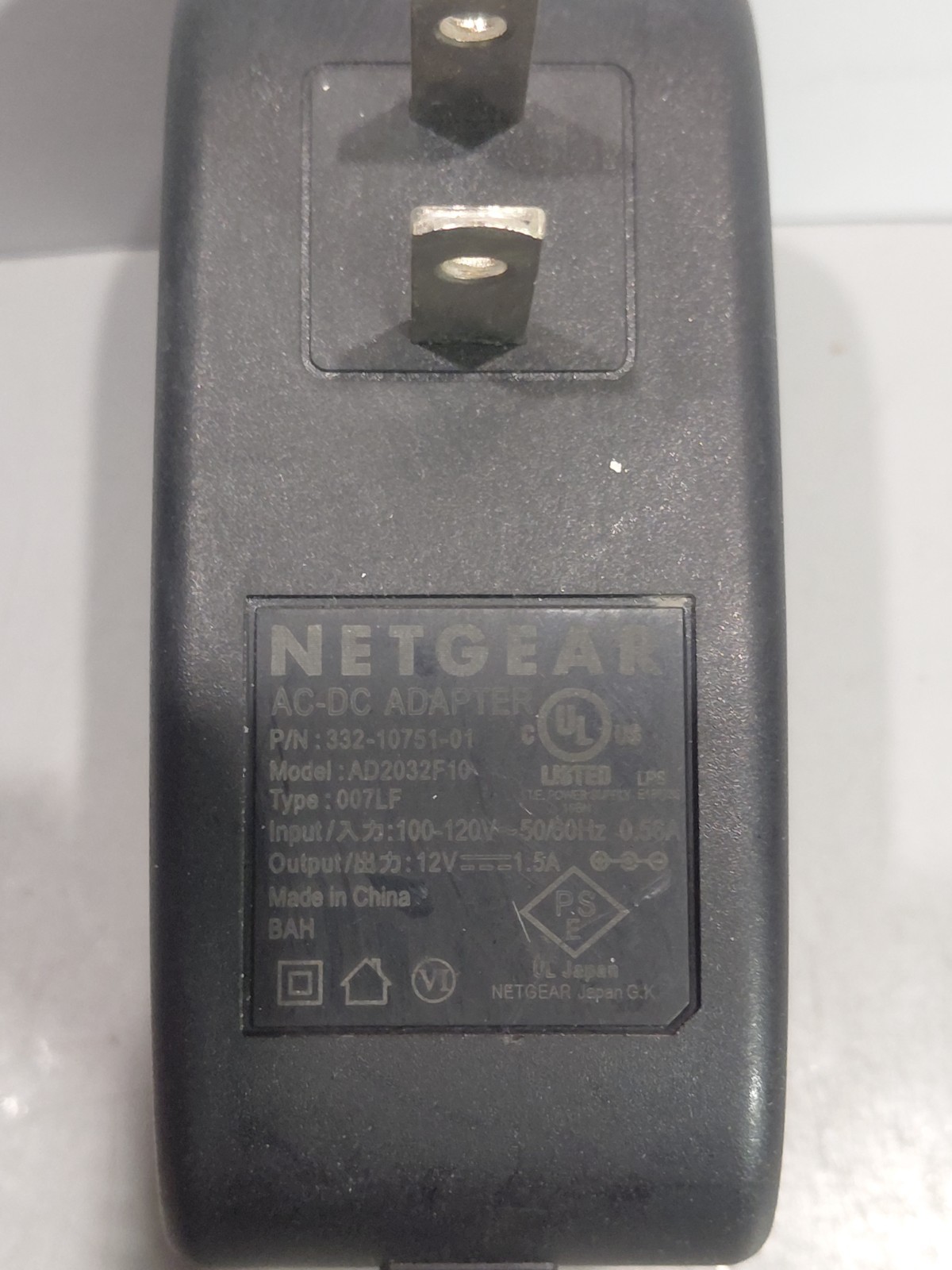 NETGEAR Nighthawk Cable Modem CM2000 2.5Gb + LINKSYS EA6400 wifi router AC1600