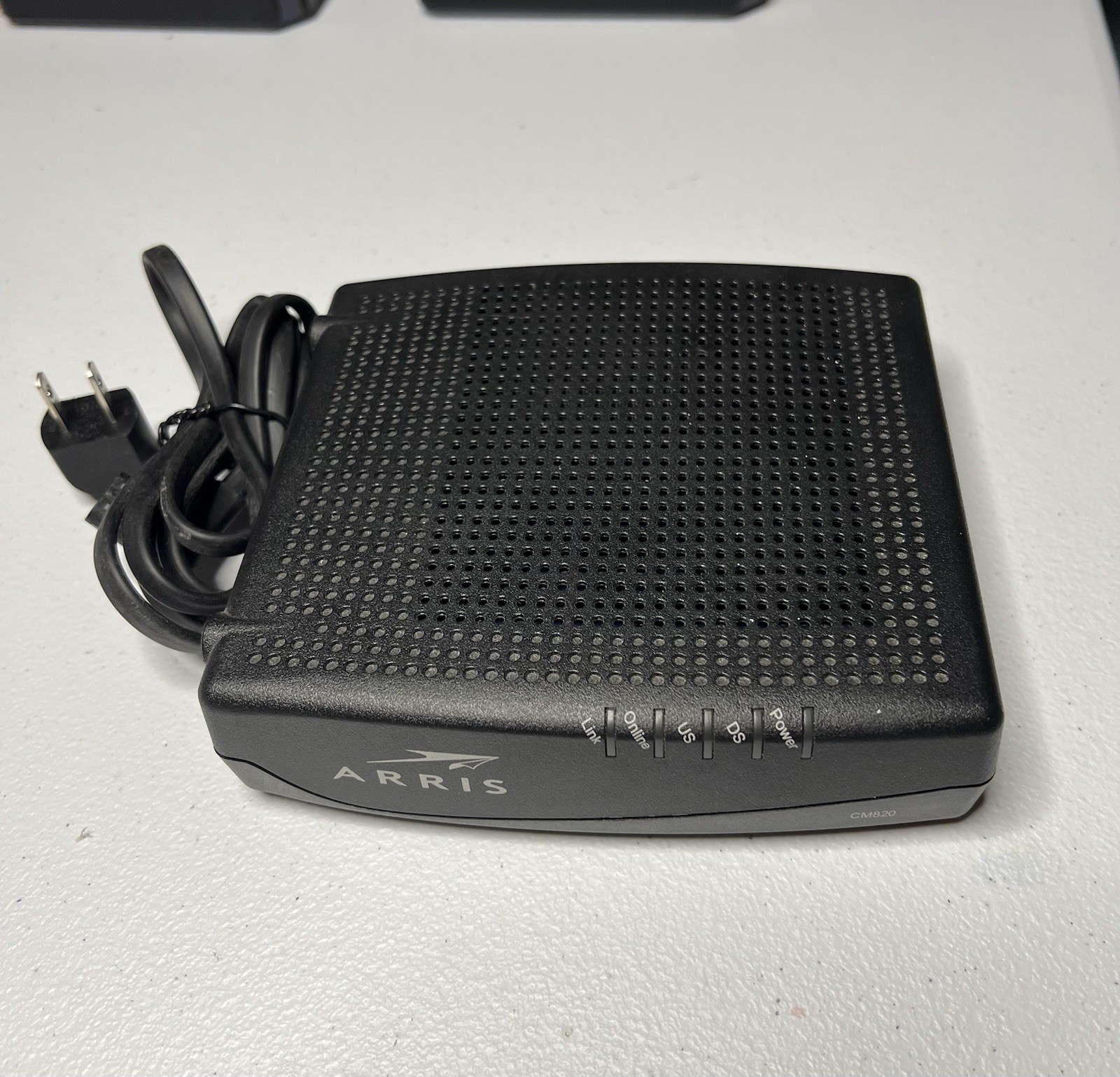 Arris CM820 Modem DOCSIS 3.0, 8 downstream 4 upstream channels IPv6 High Speed ✅