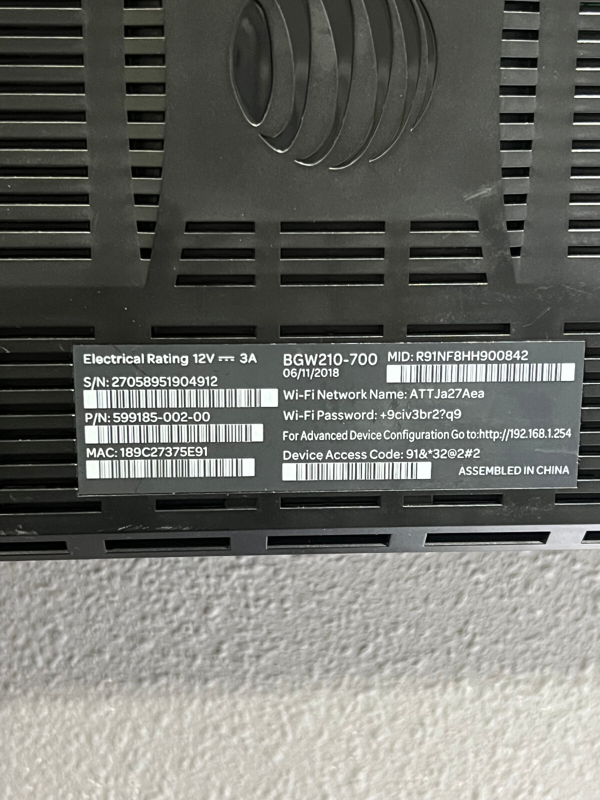 AT&T Arris BGW210-700 WIFI Wireless Internet Modem Router (used working)