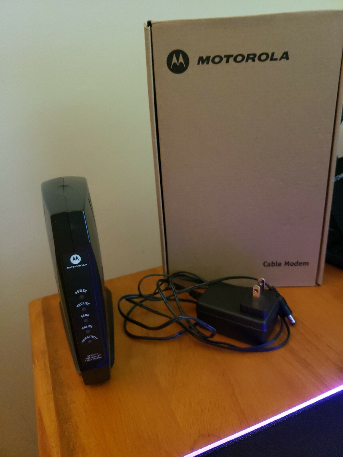 Motorola Surfboard SB5101N Cable Modem doscis 2.0 with power supply Internet