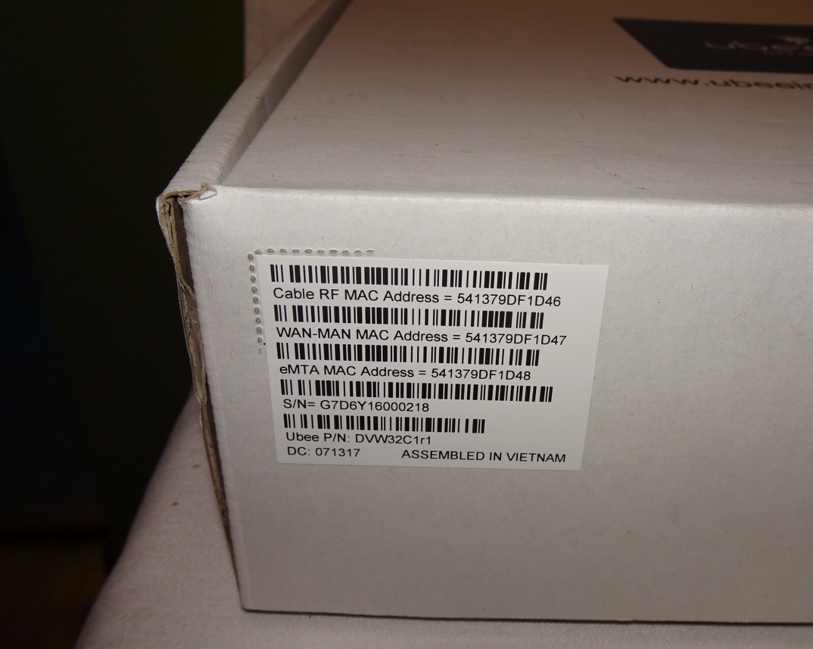 UBEE TWC Model DVW32CB Modem and Router with power cord and ethernet and cable