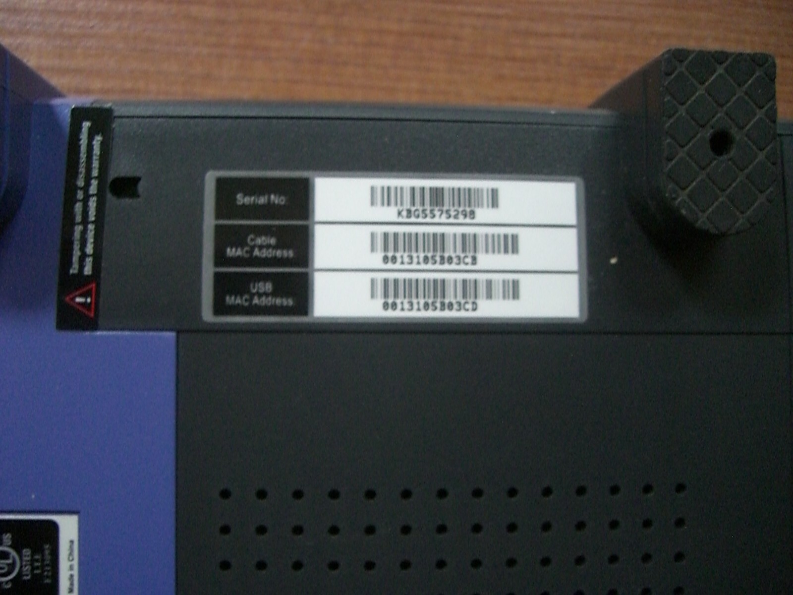 Linksys EtherFast Cable Modem – Model BEFCMU10 V. 3