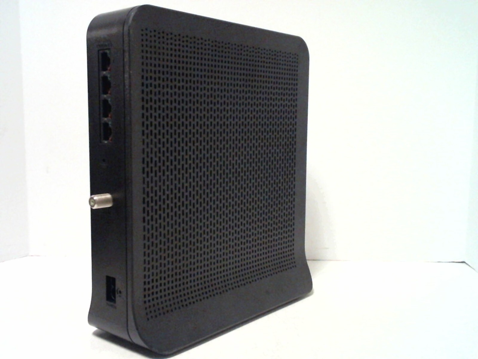 Ubee DDW36C1 Cable Modem Wireless Router Gateway 5G, 122/686 Mbps – 090924JET-X