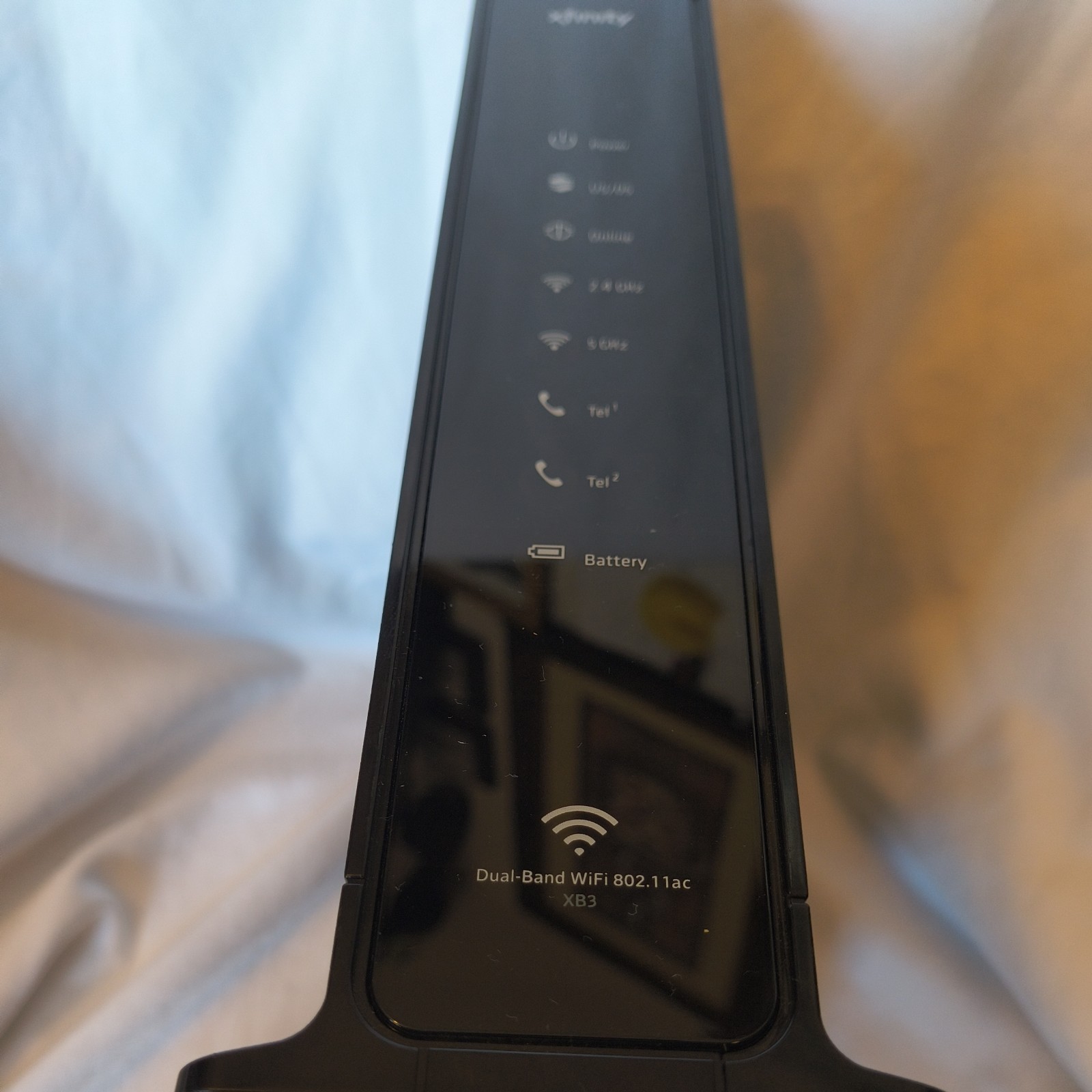 ARRIS TG1682G & Phone Gateway Cable Wireless Panoramic WIFI Router No Cord