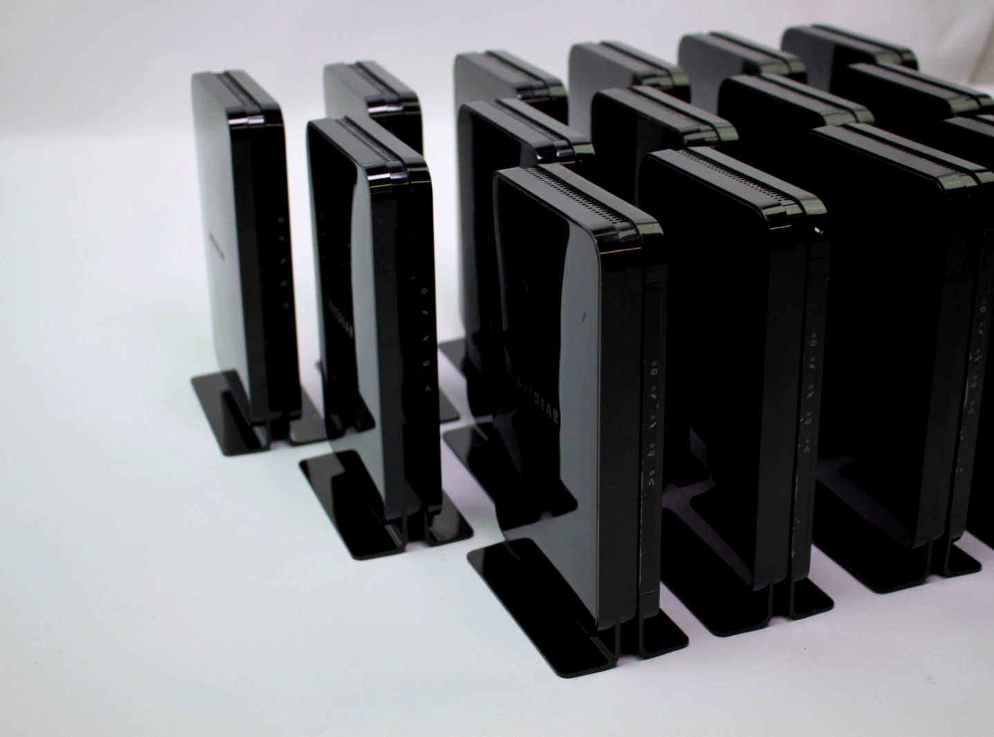 Lot of 15 Netgear High-Speed Cable Modem DOCSIS 3.0 680Mbps