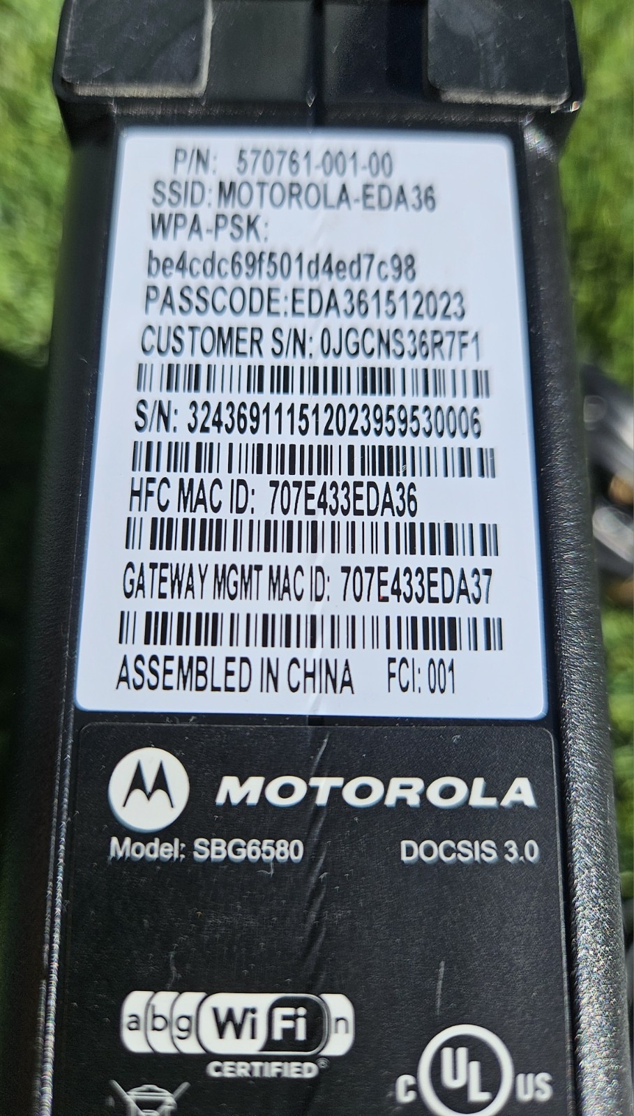 Motorola SURFBOARD SBG6580 Black Ethernet Dual Band DOCSIS 3.0 Wi-Fi Cable Modem