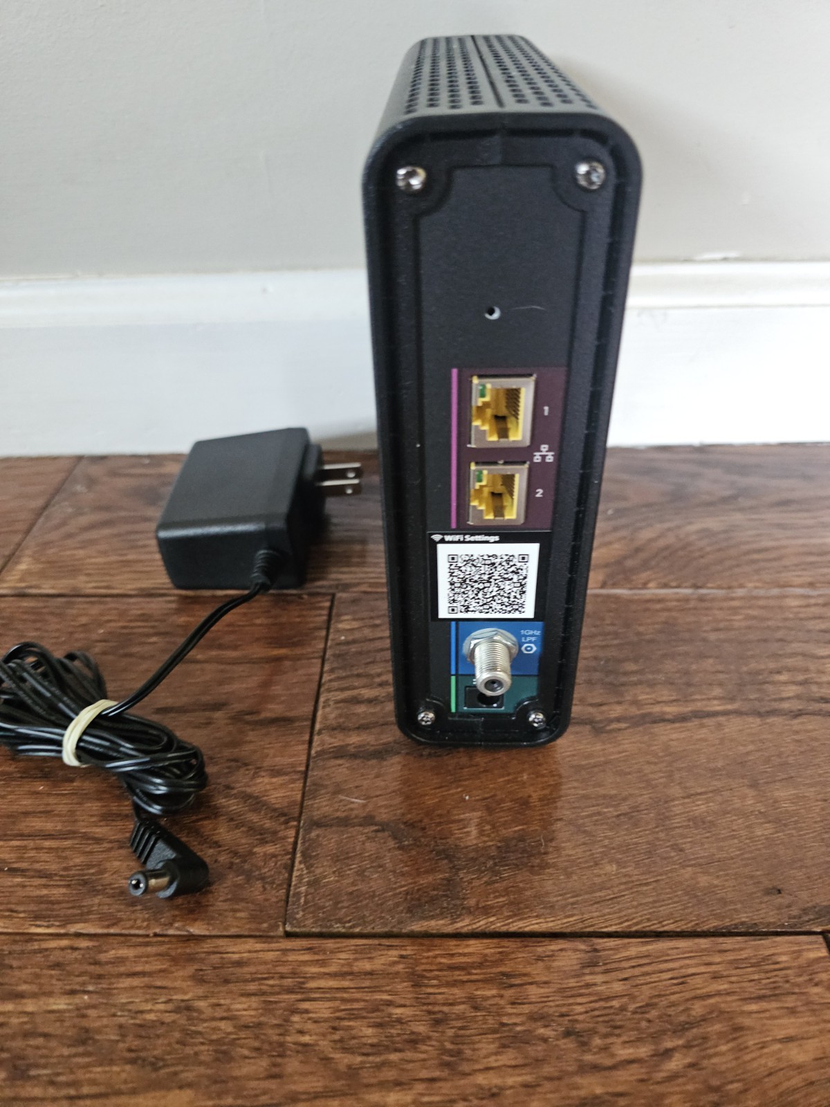 ARRIS Surfboard SBG10 Wi-Fi Cable Modem 16×4 DOCSIS 3.0 Tested
