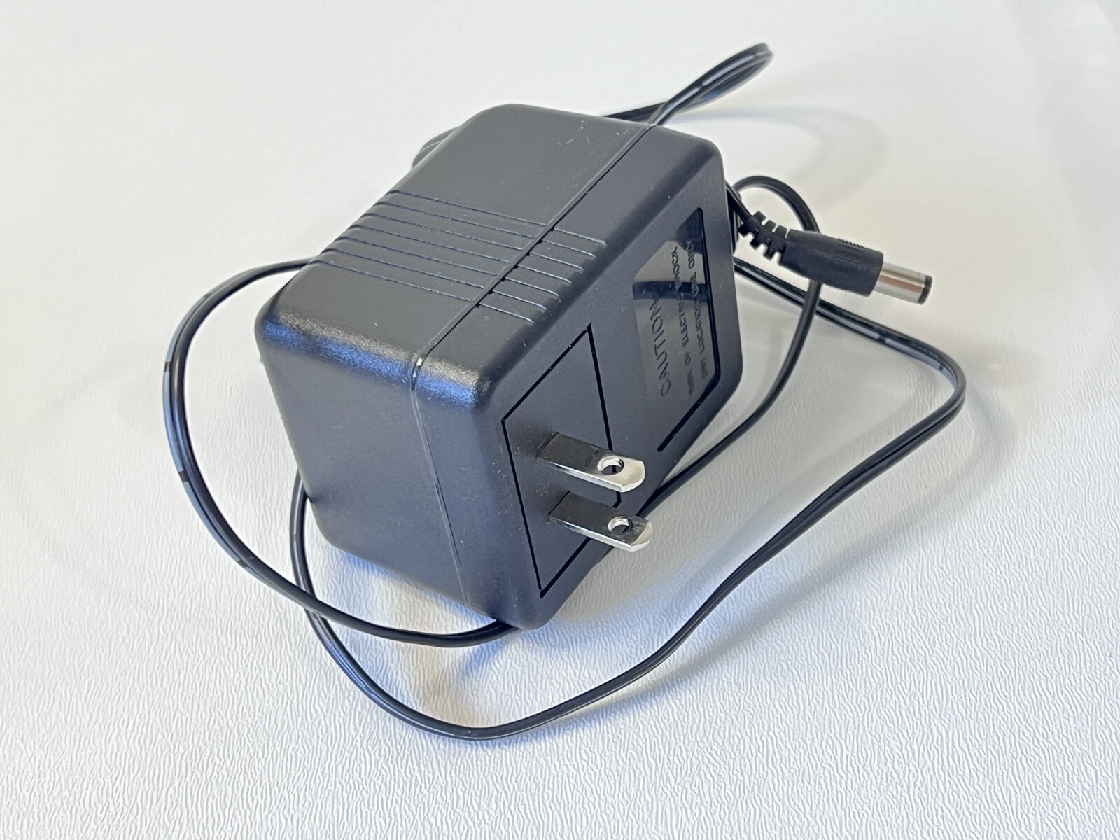 Speedstream 5100 Ethernet ADSL Wired Modem – Ethernet Cable and 2 line Adaptor