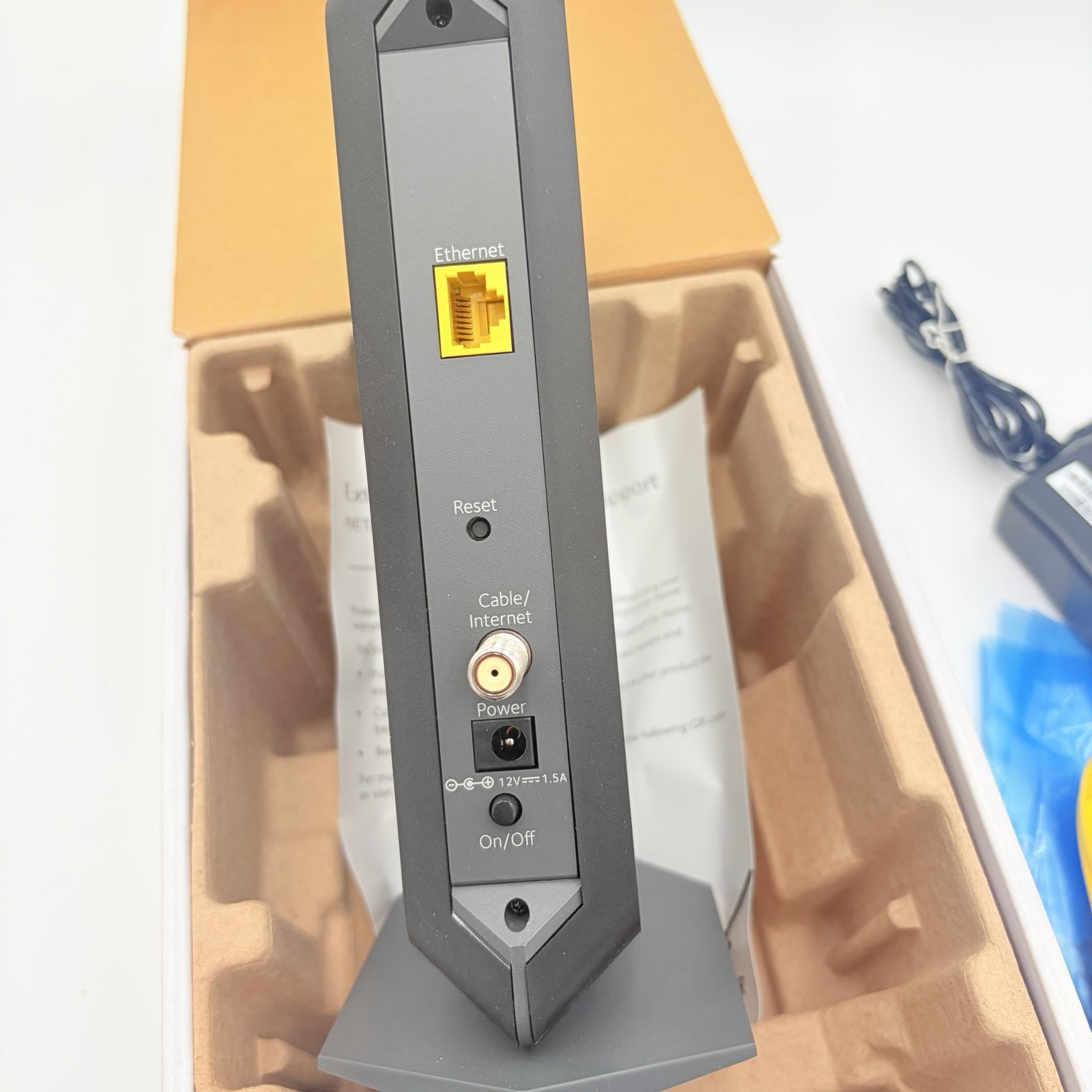 NETGEAR CM600 DOCSIS 3.0 Cable Modem NIB CM600-1AZNAS Open Box