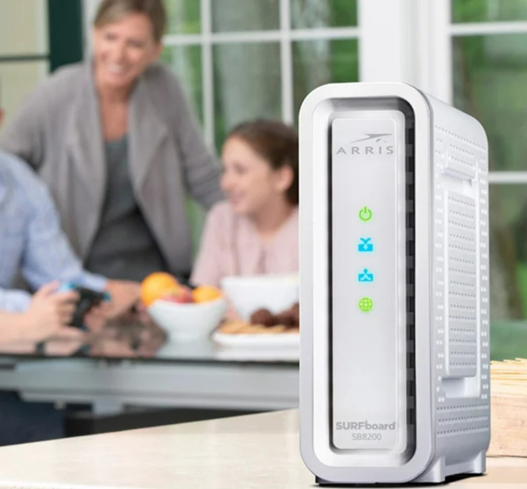 ARRIS SB8200-RB Surfboard DOCSIS 3.1 Cable Modem – Certified Refurbished