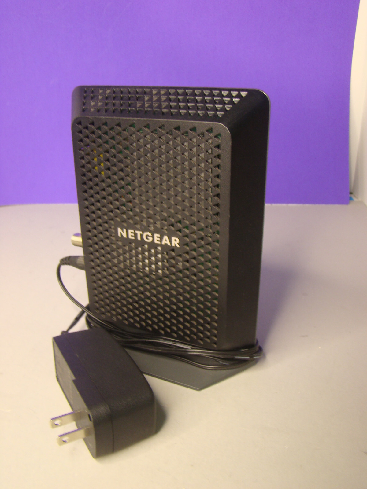 NETGEAR CM700 DOCSIS 3.0 High Speed Cable Modem