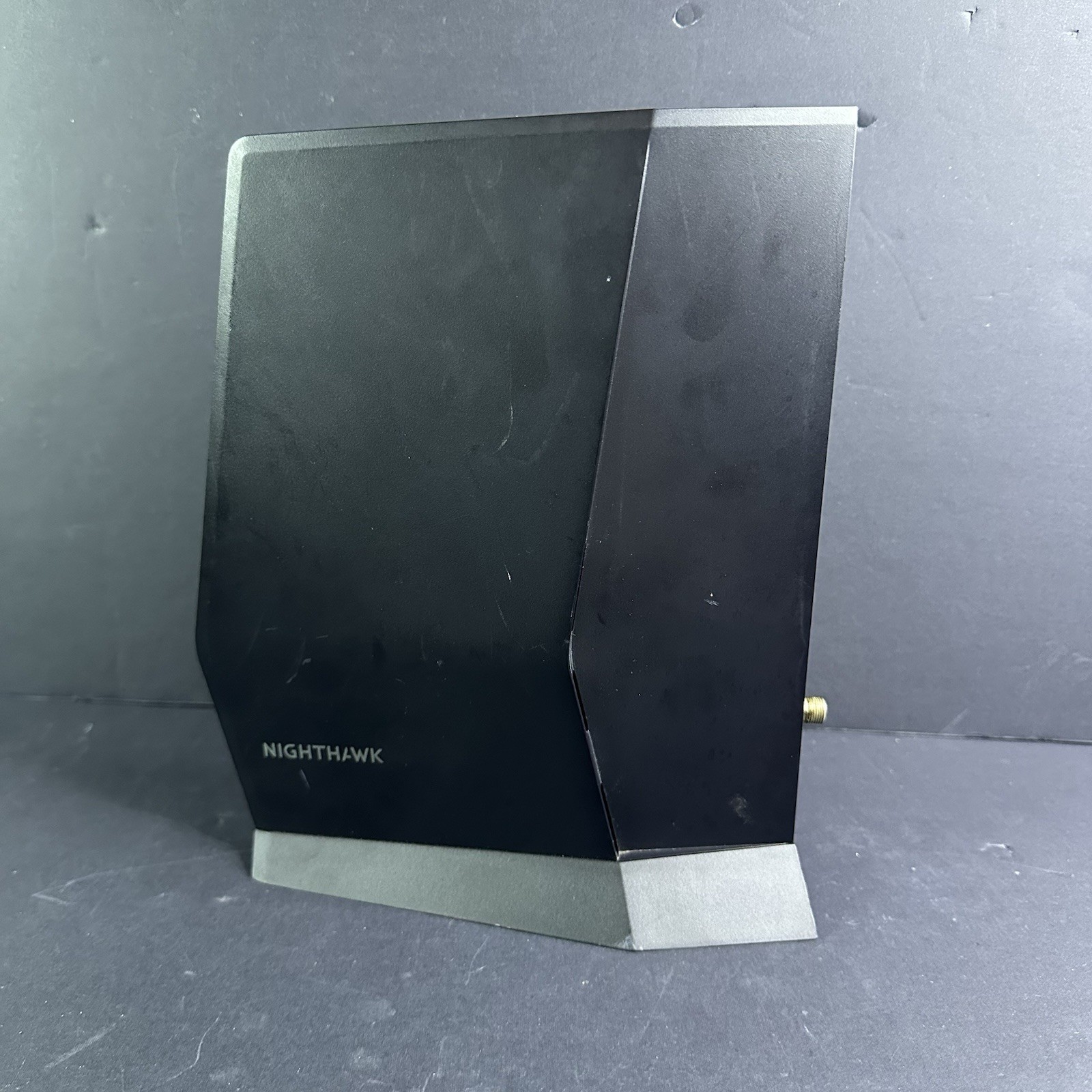 NETGEAR Nighthawk CAX30 AX2700 Wifi Cable Modem Router Combo Gateway READ