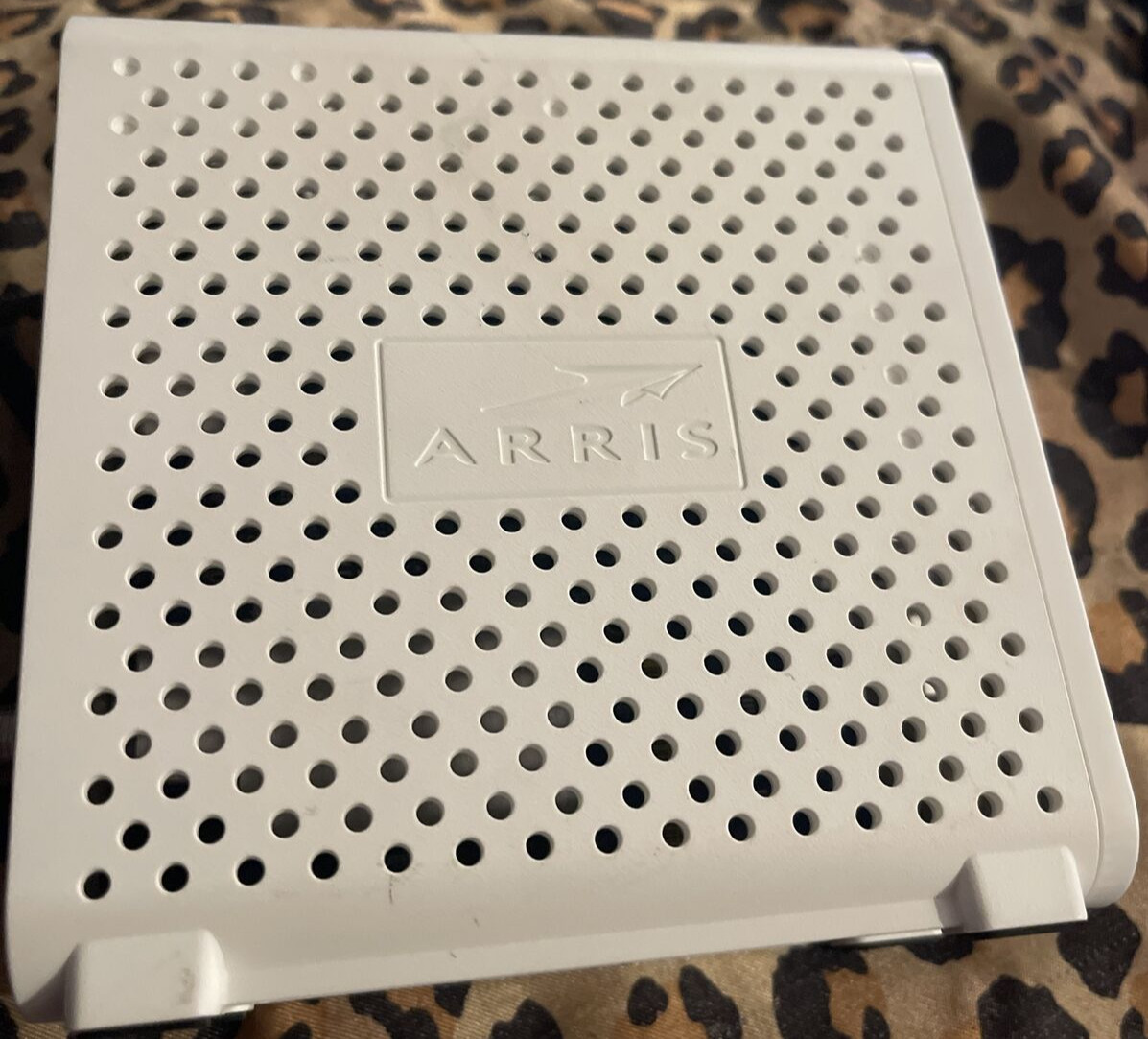 Arris SURFboard SB6183 DOCSIS 3.0 Cable Modem
