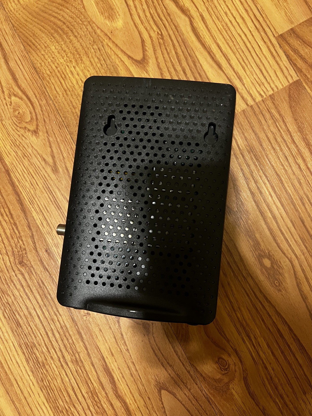 Technicolor/Cisco DPC3216 DOCSIS 3.0 16×4 Cable Modem w/ Power Adapter