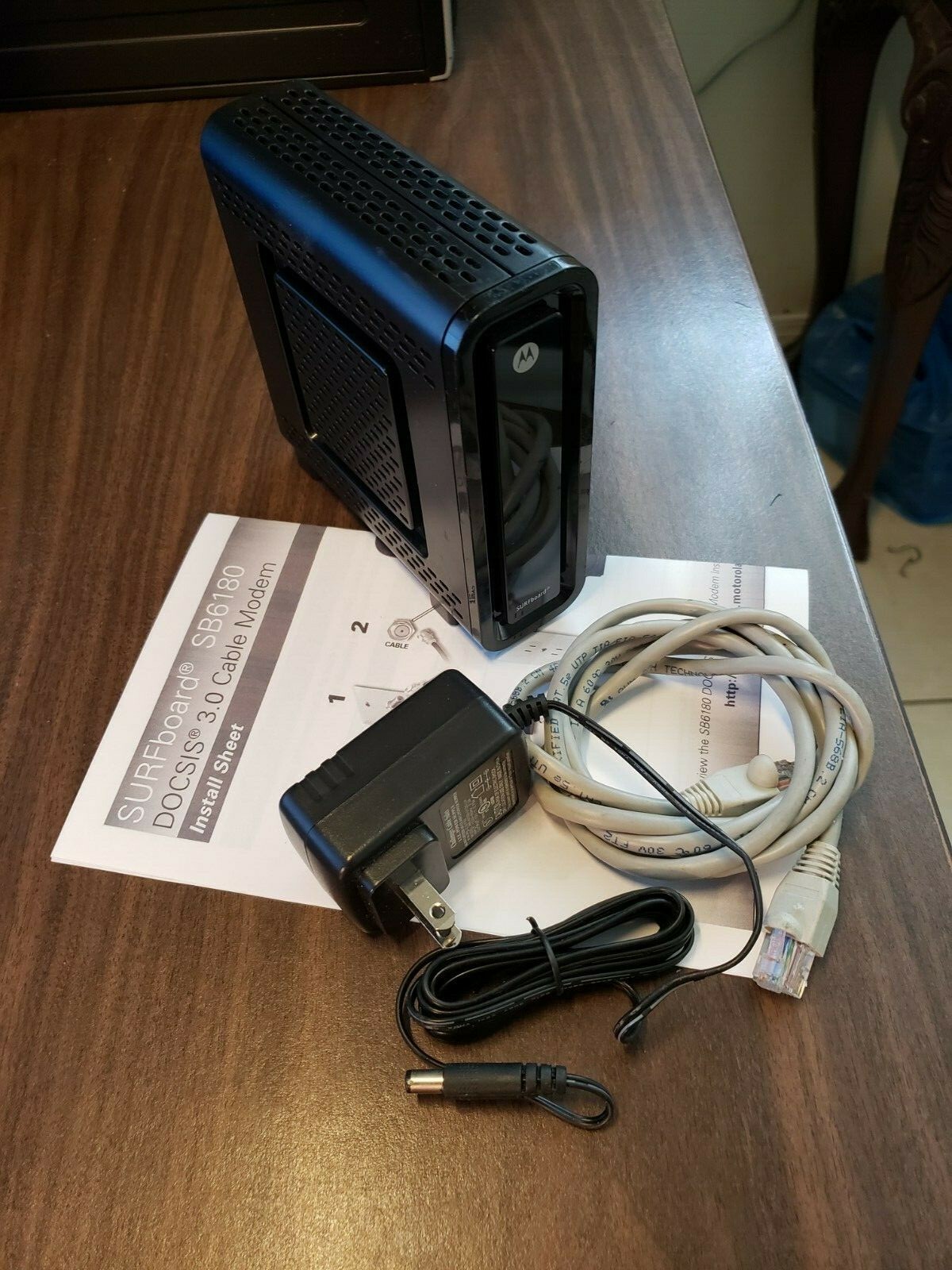 Motorola SURFboard SB6180 with free cable modem self installation kit