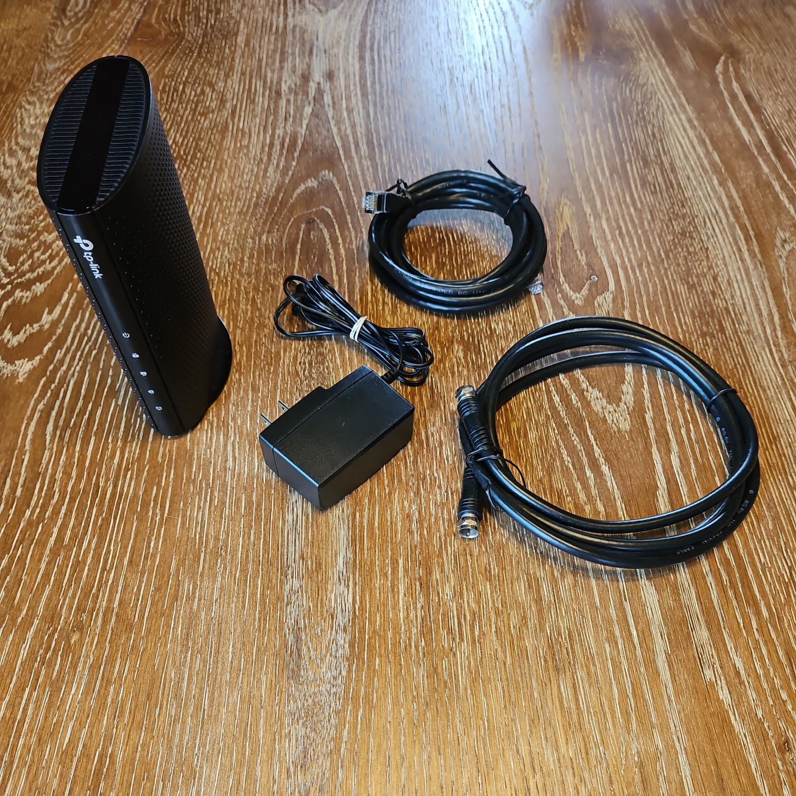 TP-LINK TC-7620 900Mbps High Speed Cable Modem