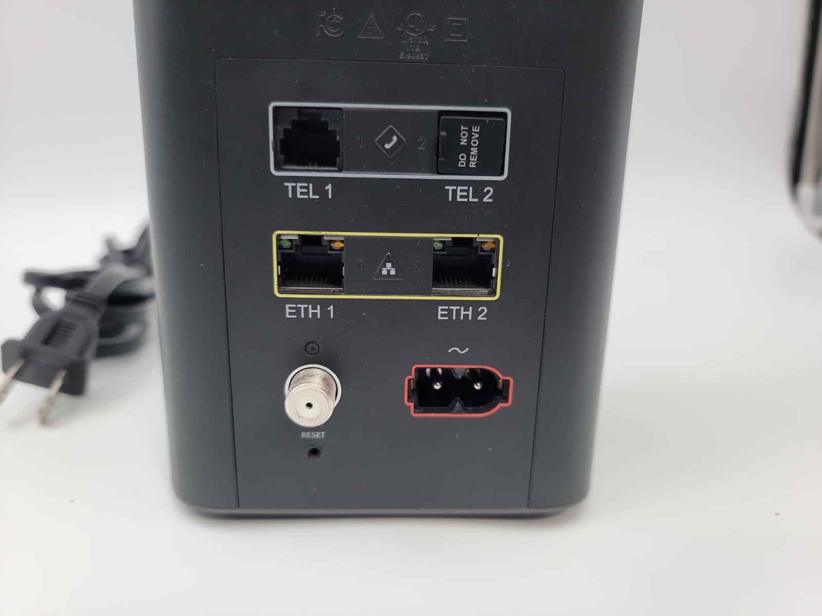 Cox Panoramic Cable Modem WIFI Gateway Modem & Router CGM414X