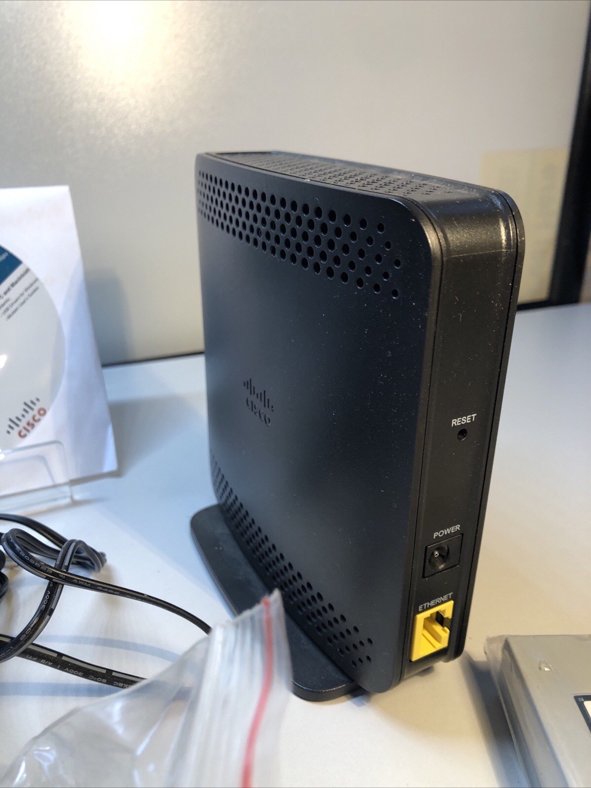 CISCO DPQ3925 NEW Cable Modem * NEW in the box