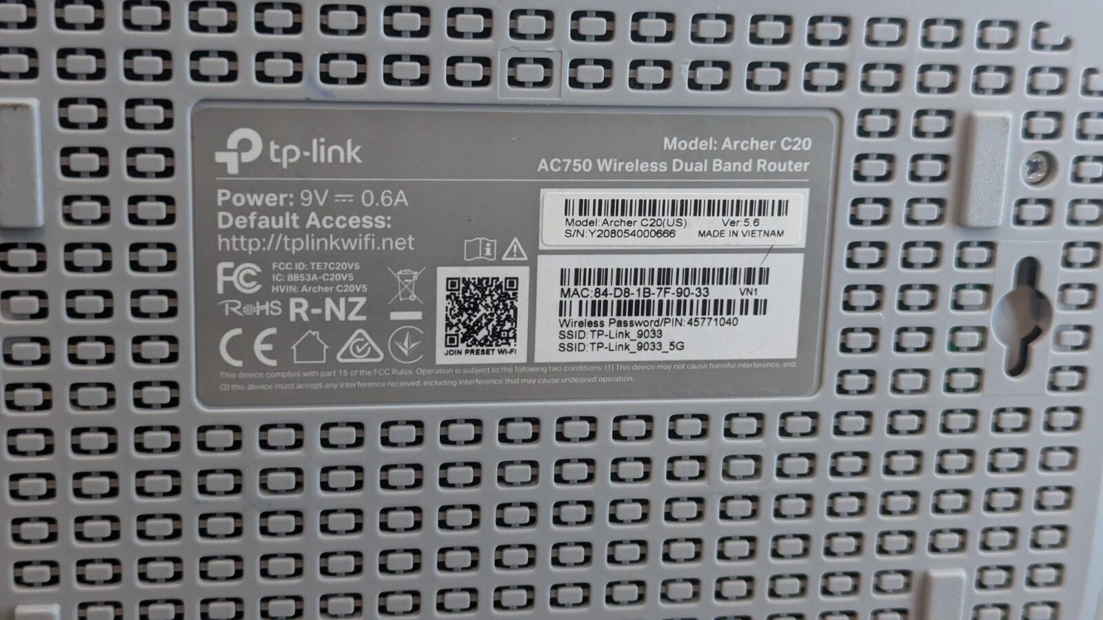 NETGEAR Nighthawk Cable Modem with Voice (CM1150) & TP-Link Archer C20 Router