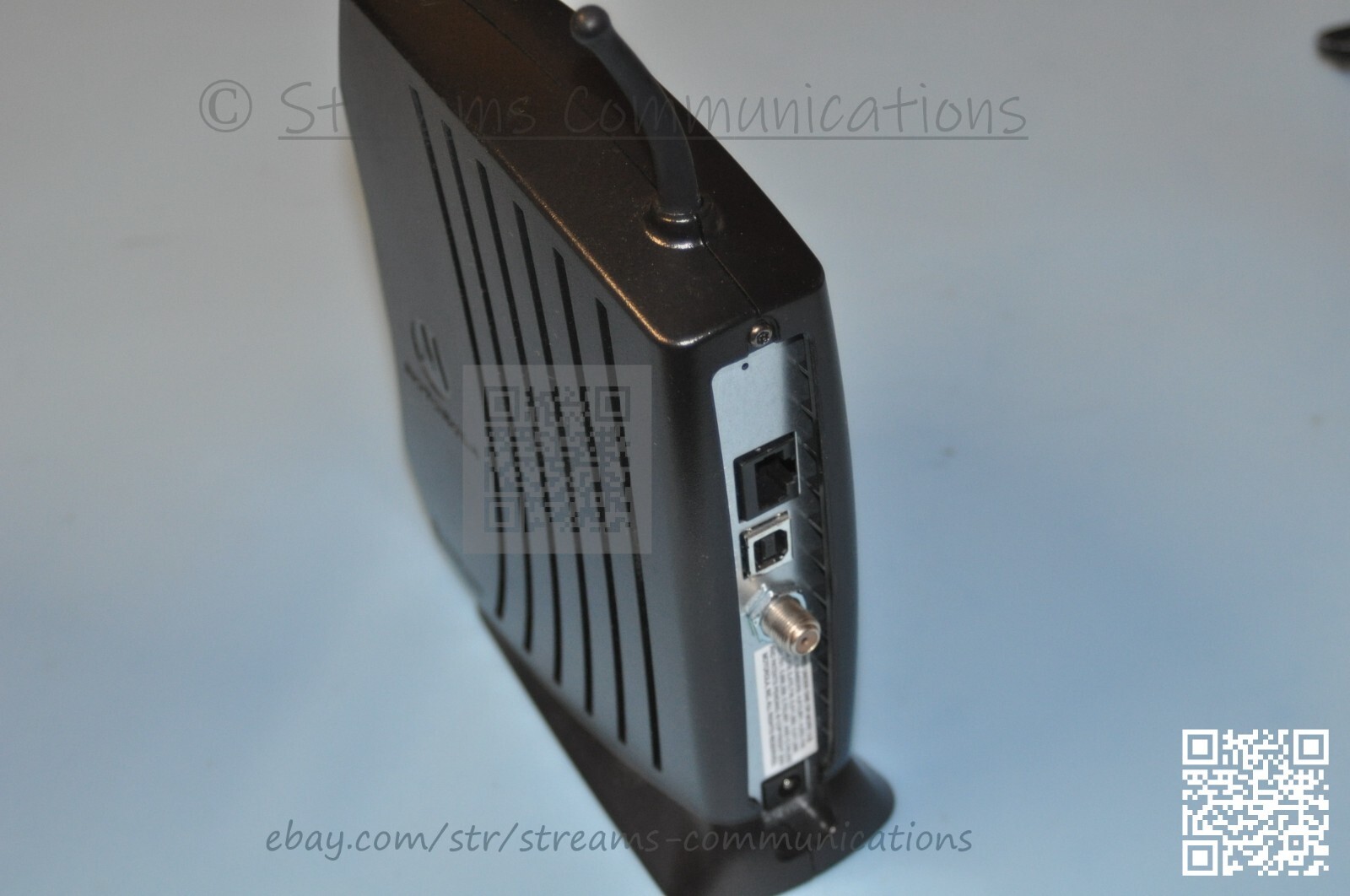 Motorola Surfboard Wireless Cable Modem Gateway Model SBG900 w/AC Adapter 494020