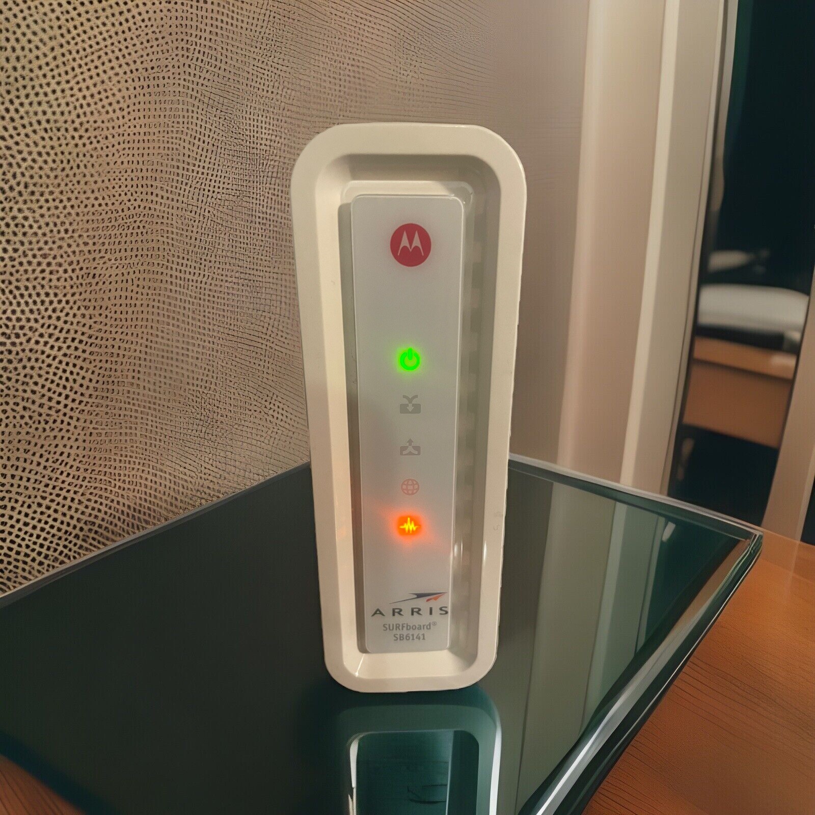 ARRIS SURFboard SB6141 Docsis 3.0 Cable Modem
