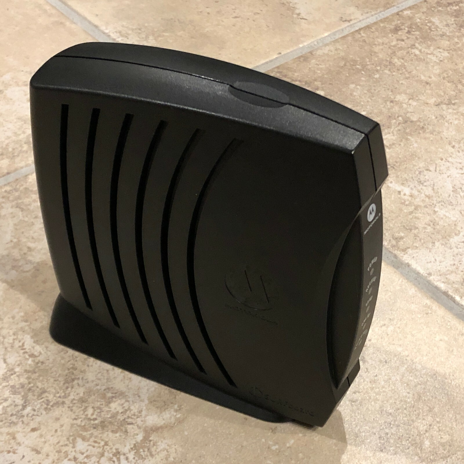 Motorola SURFboard SB5101U (567005-005-00) 38.91 Mbps