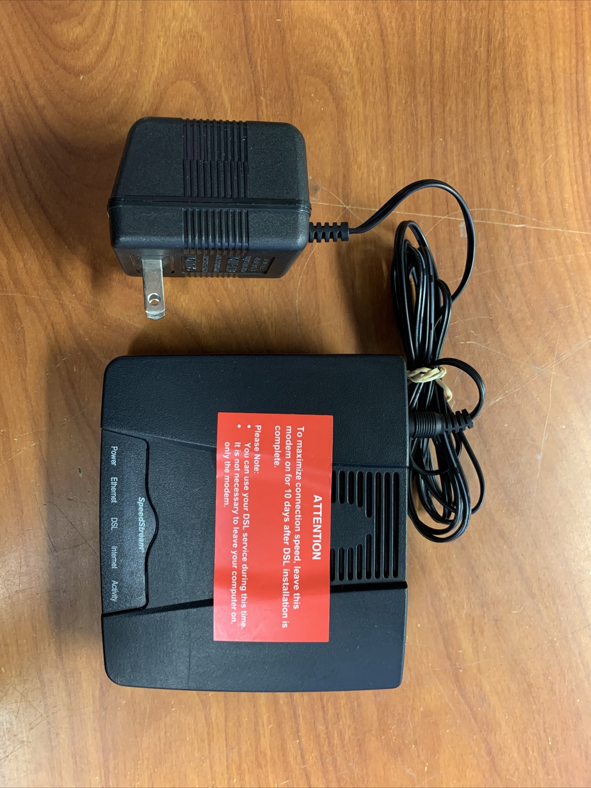 SIEMENS SpeedStream® 4100 Ethernet ADSL Modem P/N 060-D141-A12 Untested