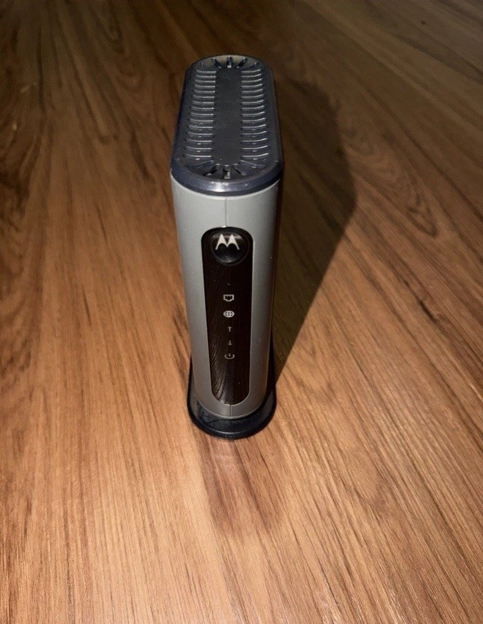 Motorola MB8600 DOCSIS 3.1 Cable Modem Black Grey