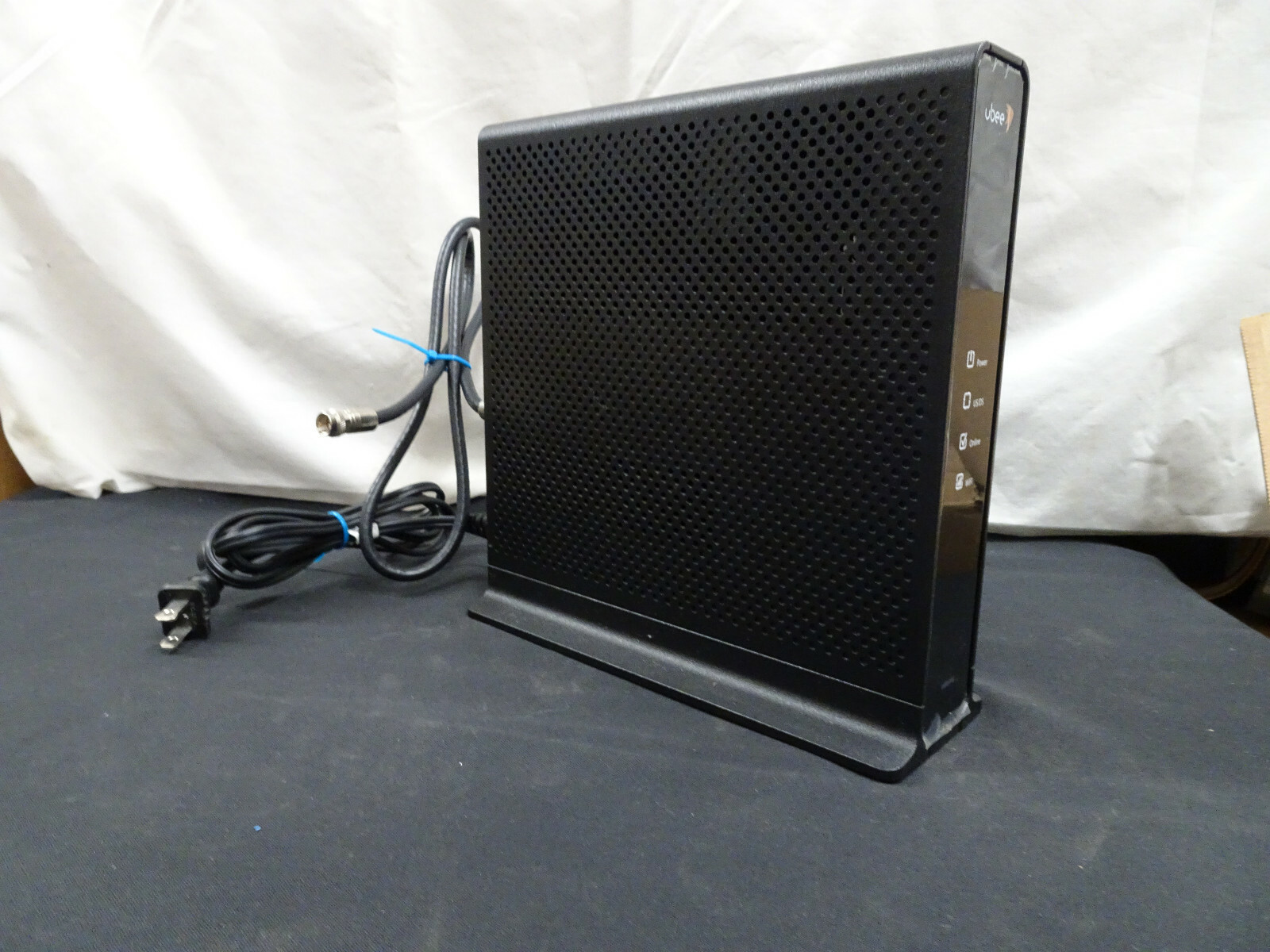 UBEE DDW365 Wireless Cable Router