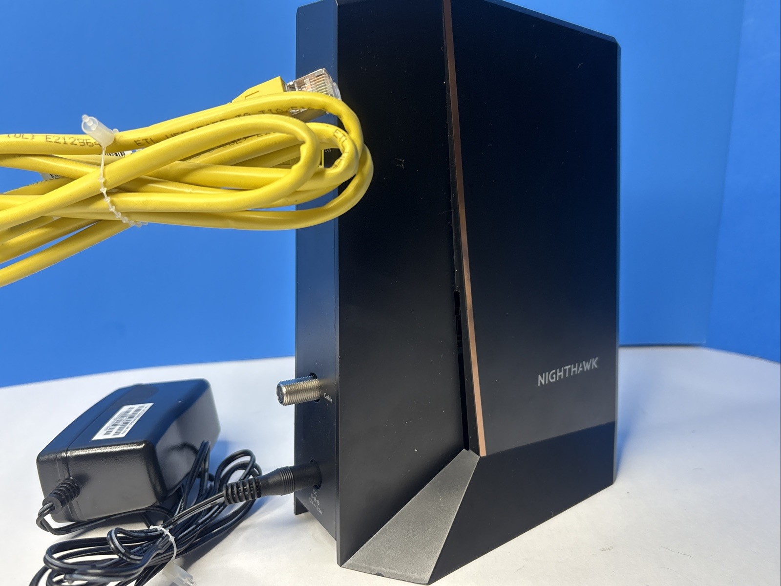 Netgear Nighthawk CM2000 2.5Gbps Cable Modem – DOCSIS 3.1
