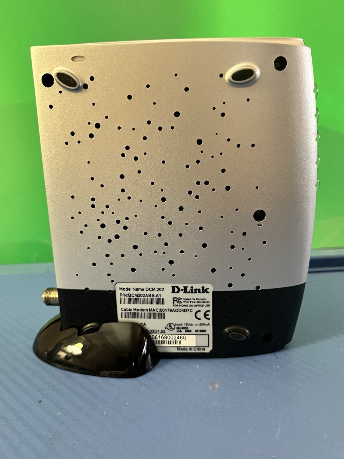 D-Link DCM-202 Broadband Modem UPC:790069271335