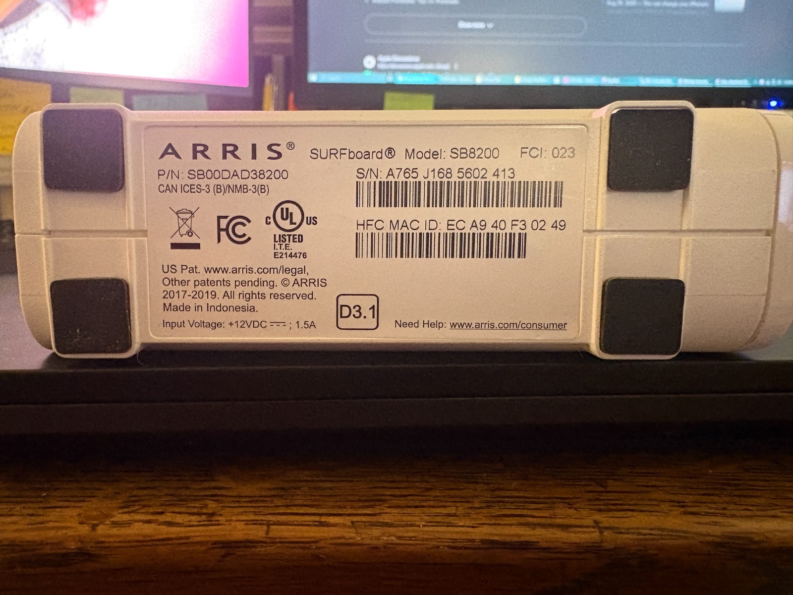 ARRIS SURFboard SB8200 DOCSIS 3.1 10 Gbps Cable Modem 9K