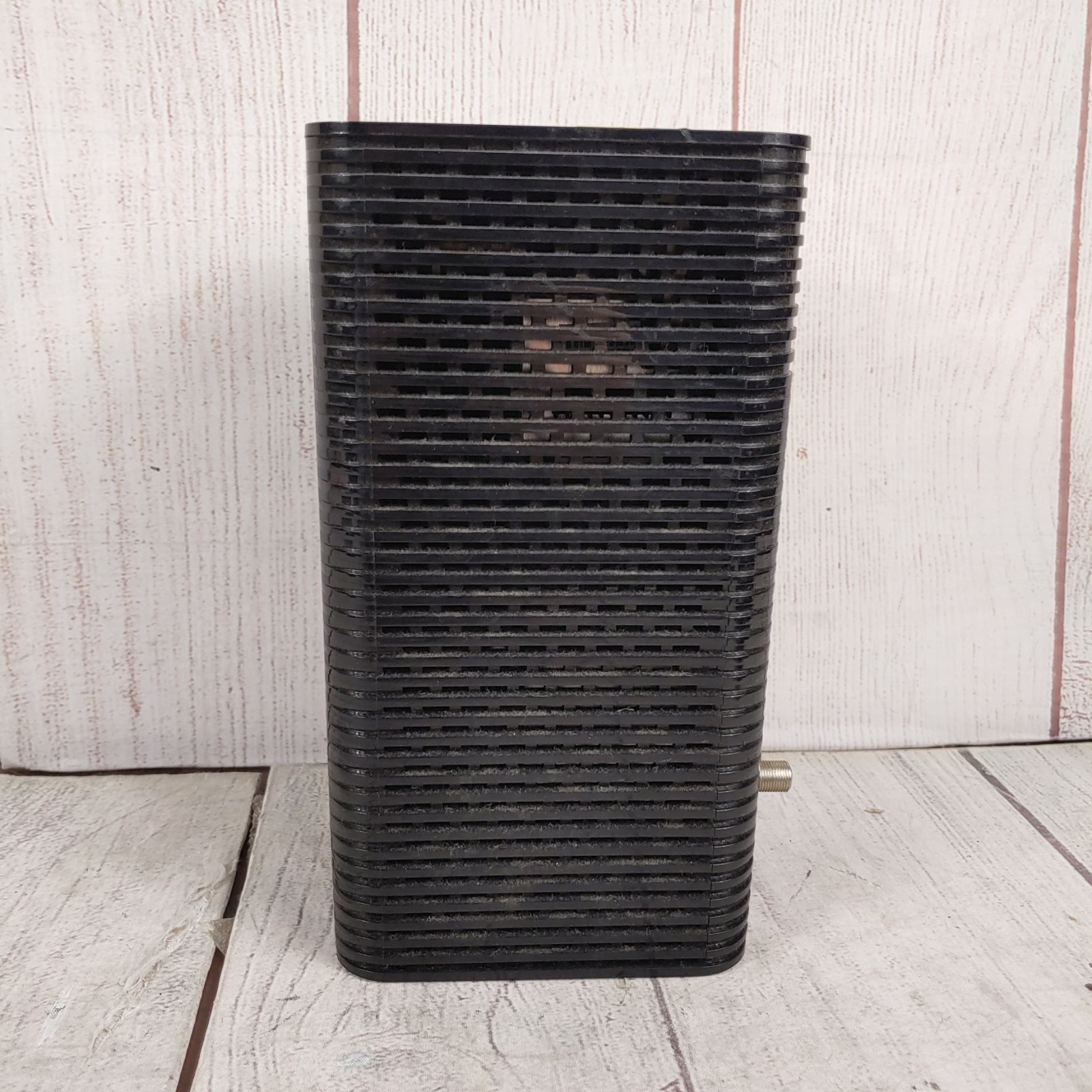 Hitron CODA-4582-ONE – MDC DOCSIS 3.1 Cable Modem Router – NO Power Cord, TESTED