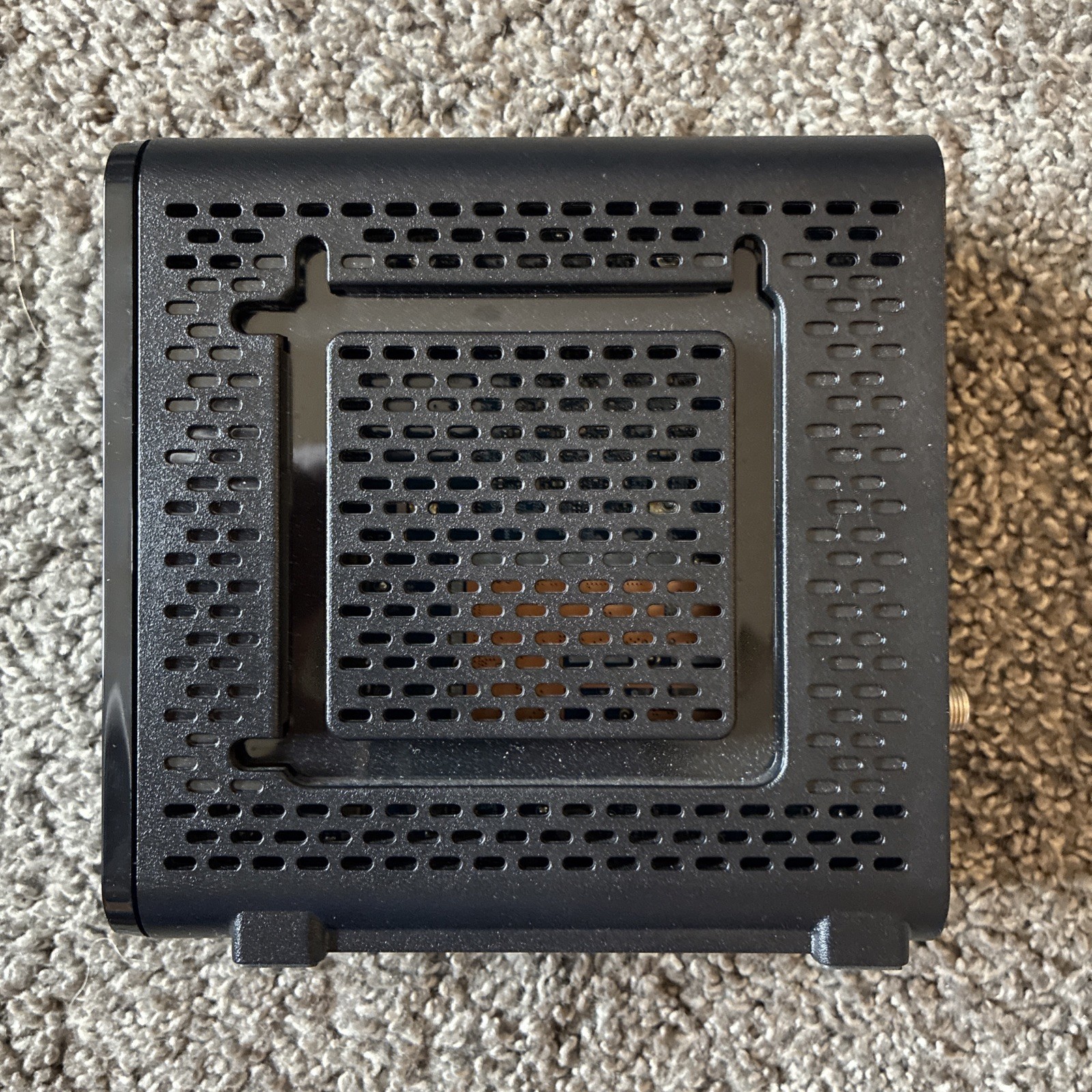 ARRIS Surfboard CM8200 DOCSIS 3.1 Cable Modem, No Power Adapter – Tested Works!