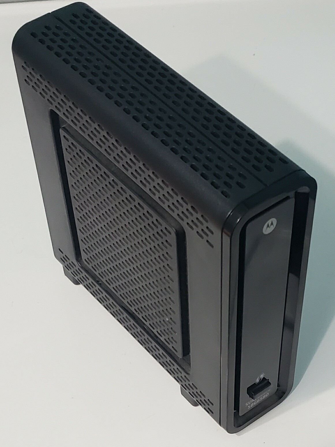 ARRIS SURFboard SBG6580 DOCSIS 3.0 Cable Modem Wi-Fi N300 5GHz Dual Band Router