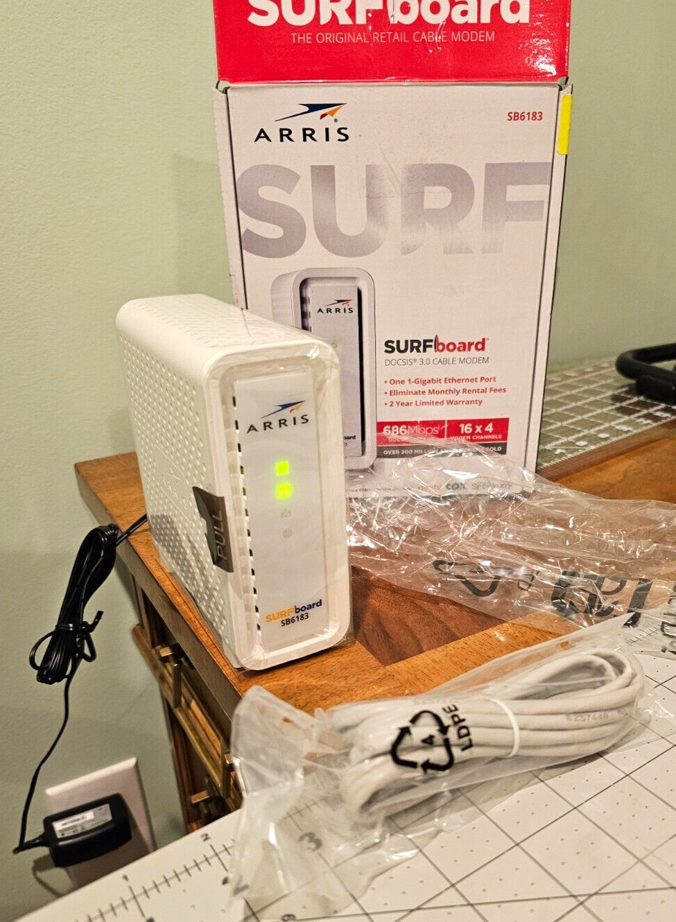 ARRIS SB6183 686 Mbps Cable Modem, White – 59243200300