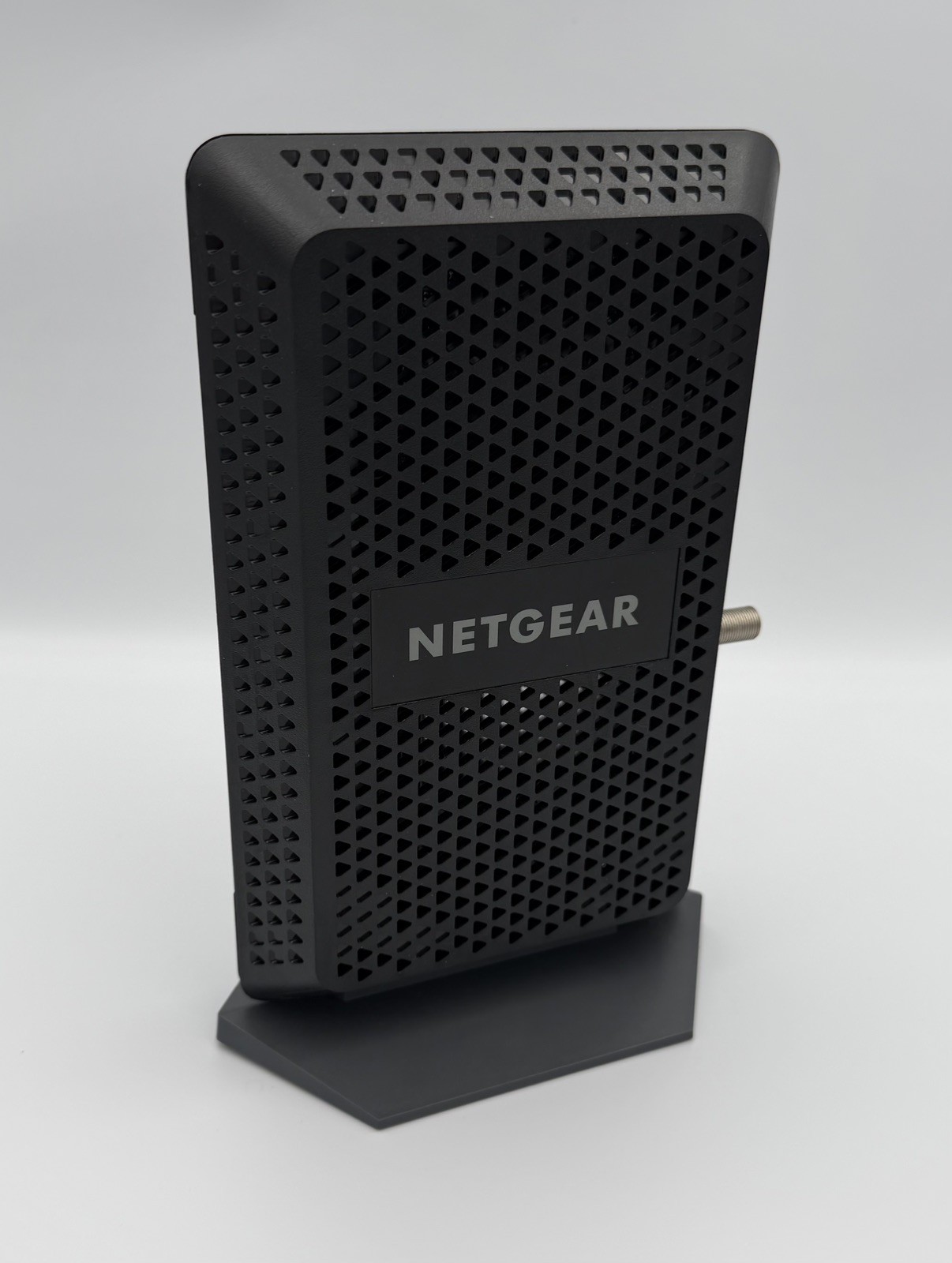 NETGEAR CM1000 Ultra High Speed 3.1 Cable Modem 32×8 Gigabit Ethernet Tested