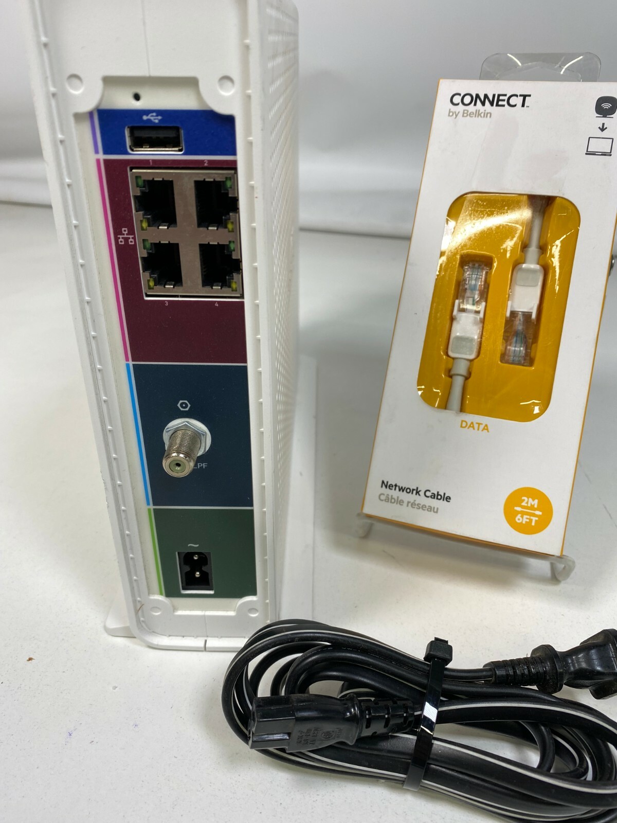 ARRIS SURFboard SBG6900AC Docsis 3.0 16×4 Cable Modem/ Wi-Fi AC1900 Router