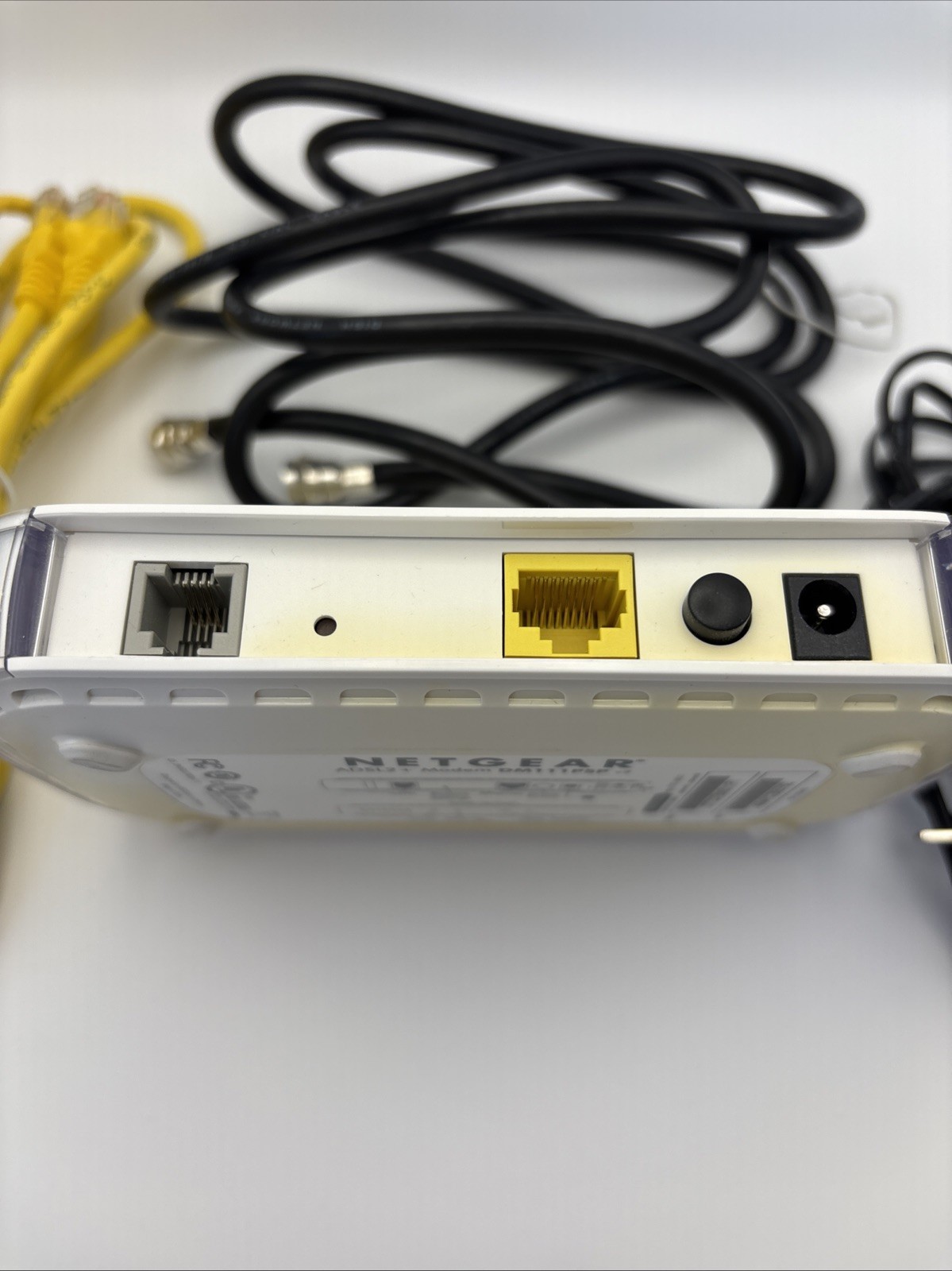 Netgear DM111PSP Broadband ADSL2+ Modem. All Cables Included. Read Description.