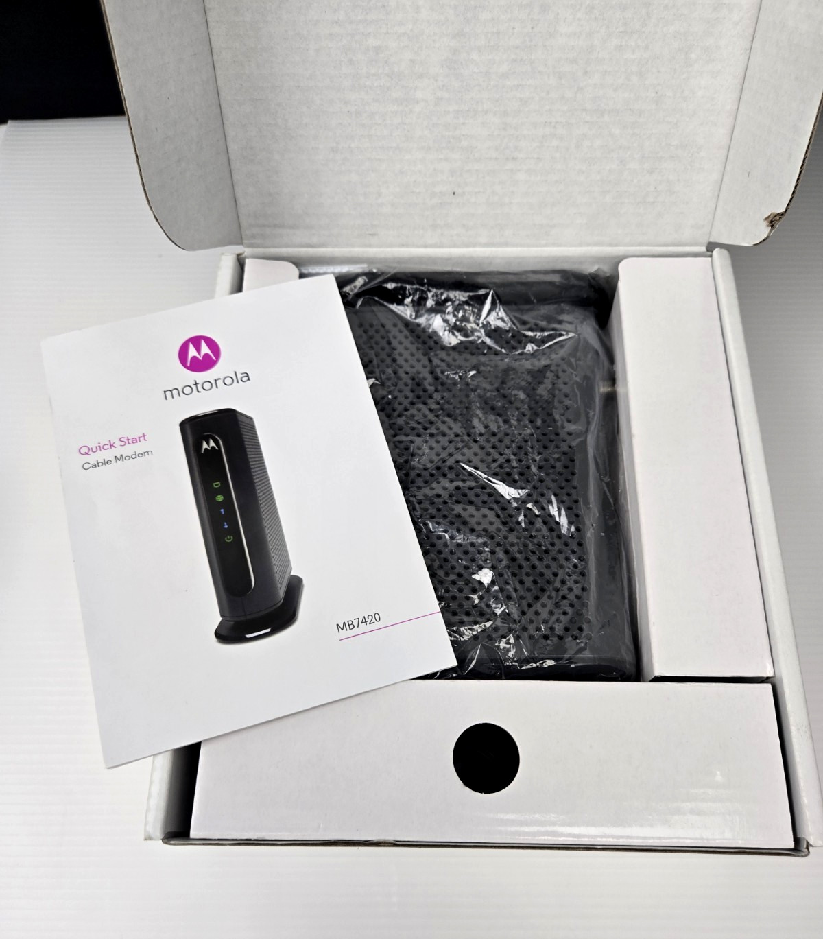 Motorola Cable Modem MB7420 16×4 686 Mbps DOCSIS 3.0 RNW916 Comcast Xfinity
