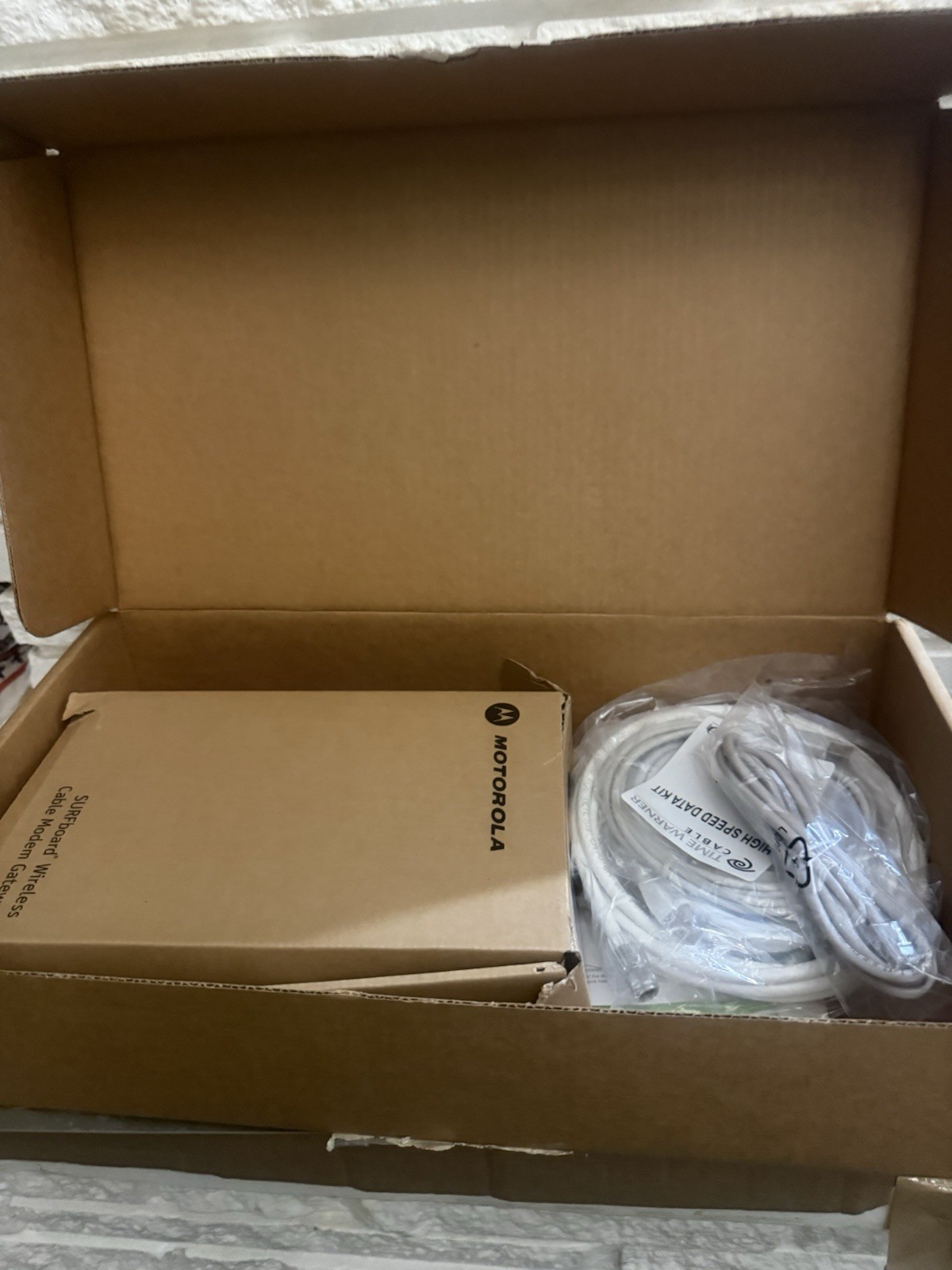 Motorola SURFboard Black Cable Modem with Time Warner Kit & Cables