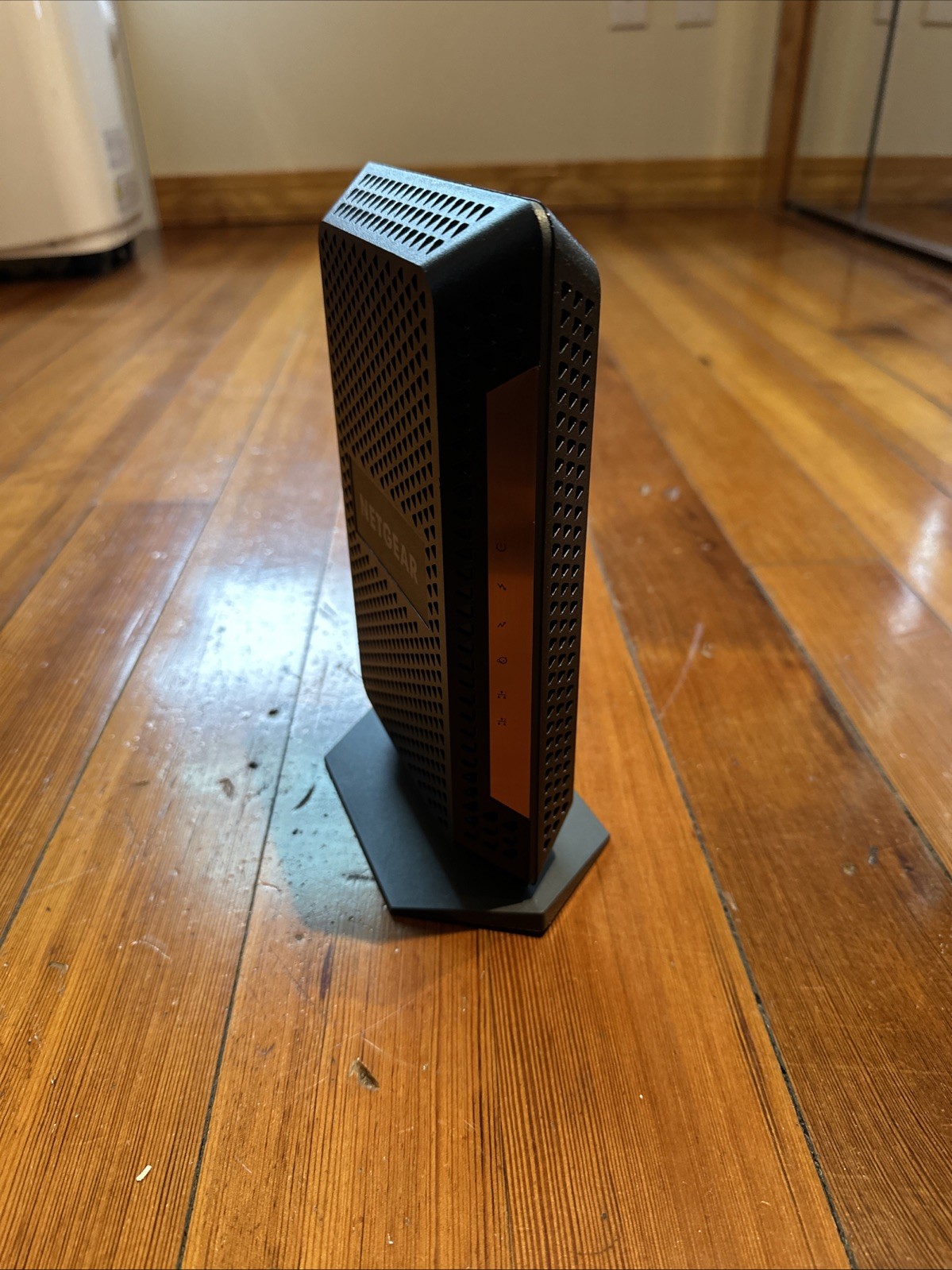 NETGEAR CM1100 DOCSIS 3.1 Multi-Gig Cable Modem with Power Cord Tested Working