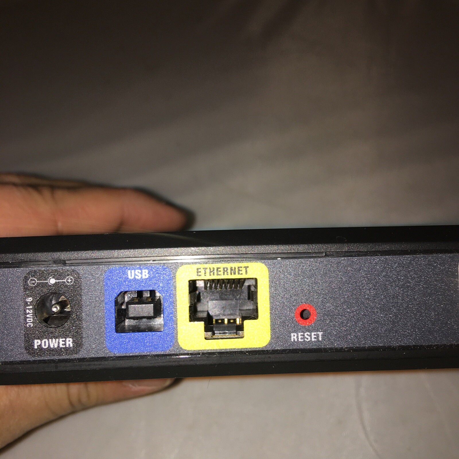 Linksys CM100 100 Mbps Cable Modem Box C9