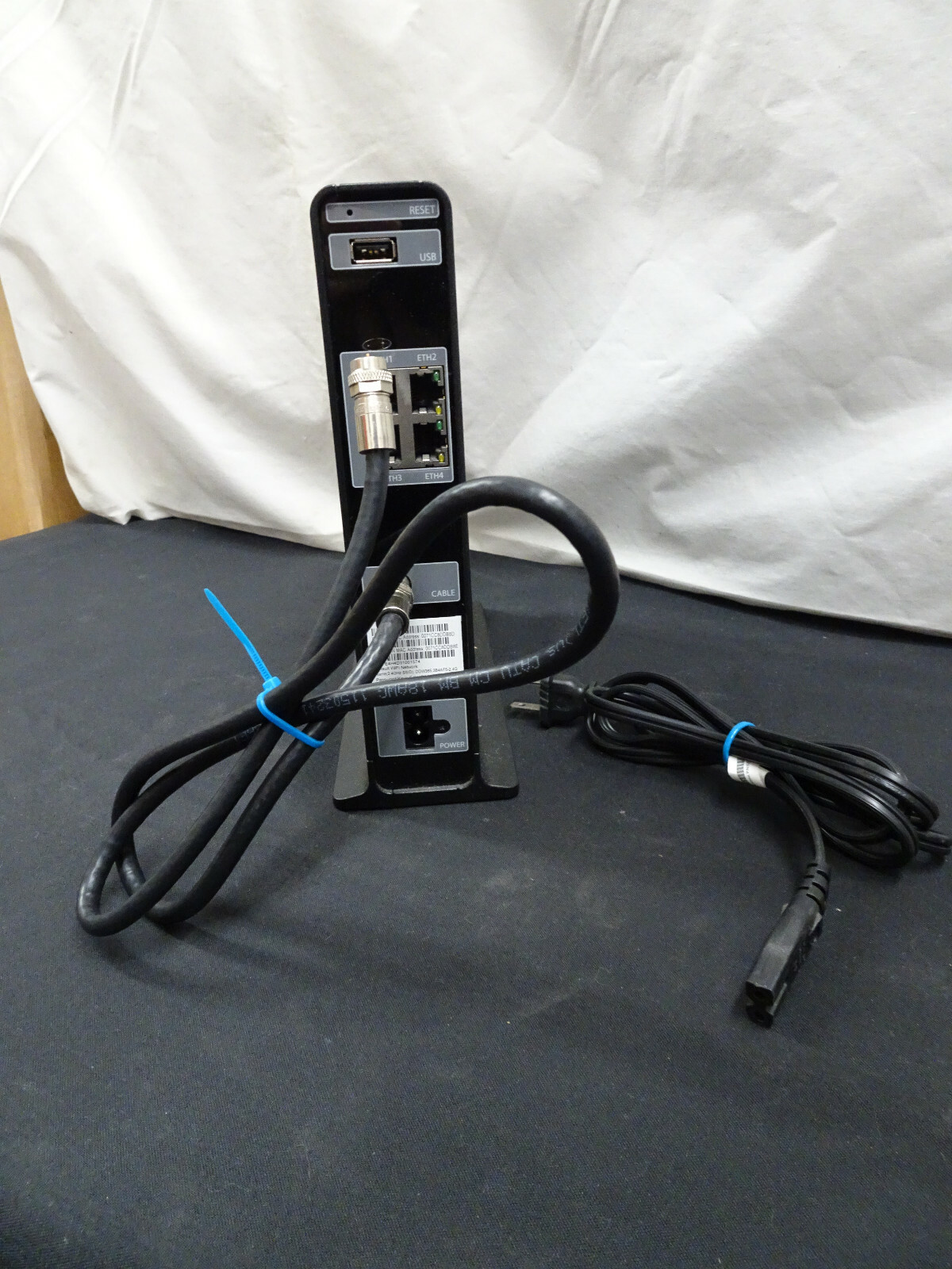 UBEE DDW365 Wireless Cable Router