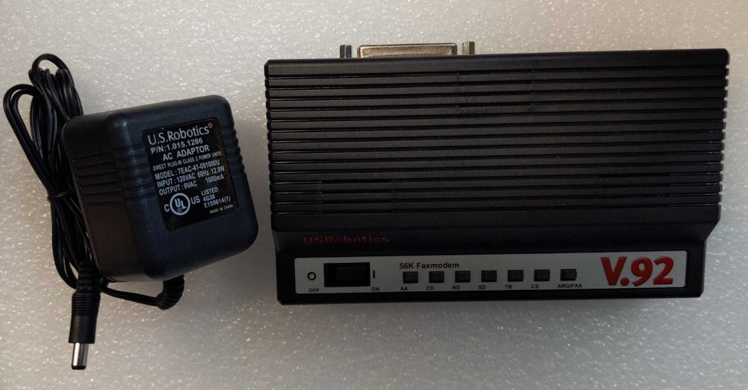 US Robotics USR5686 External 56K V.92 Fax Modem Serial RS-232 Dial-Up