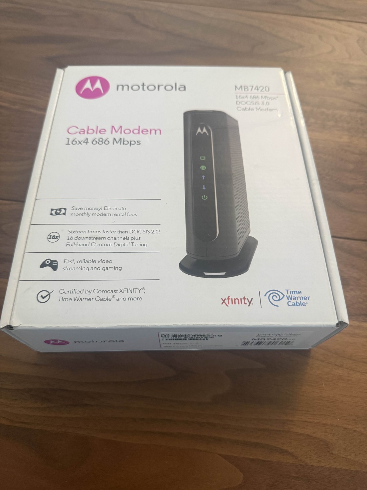 Motorola 16×4 Cable Modem, Model MB7420, 686 Mbps, DOCSIS 3.0