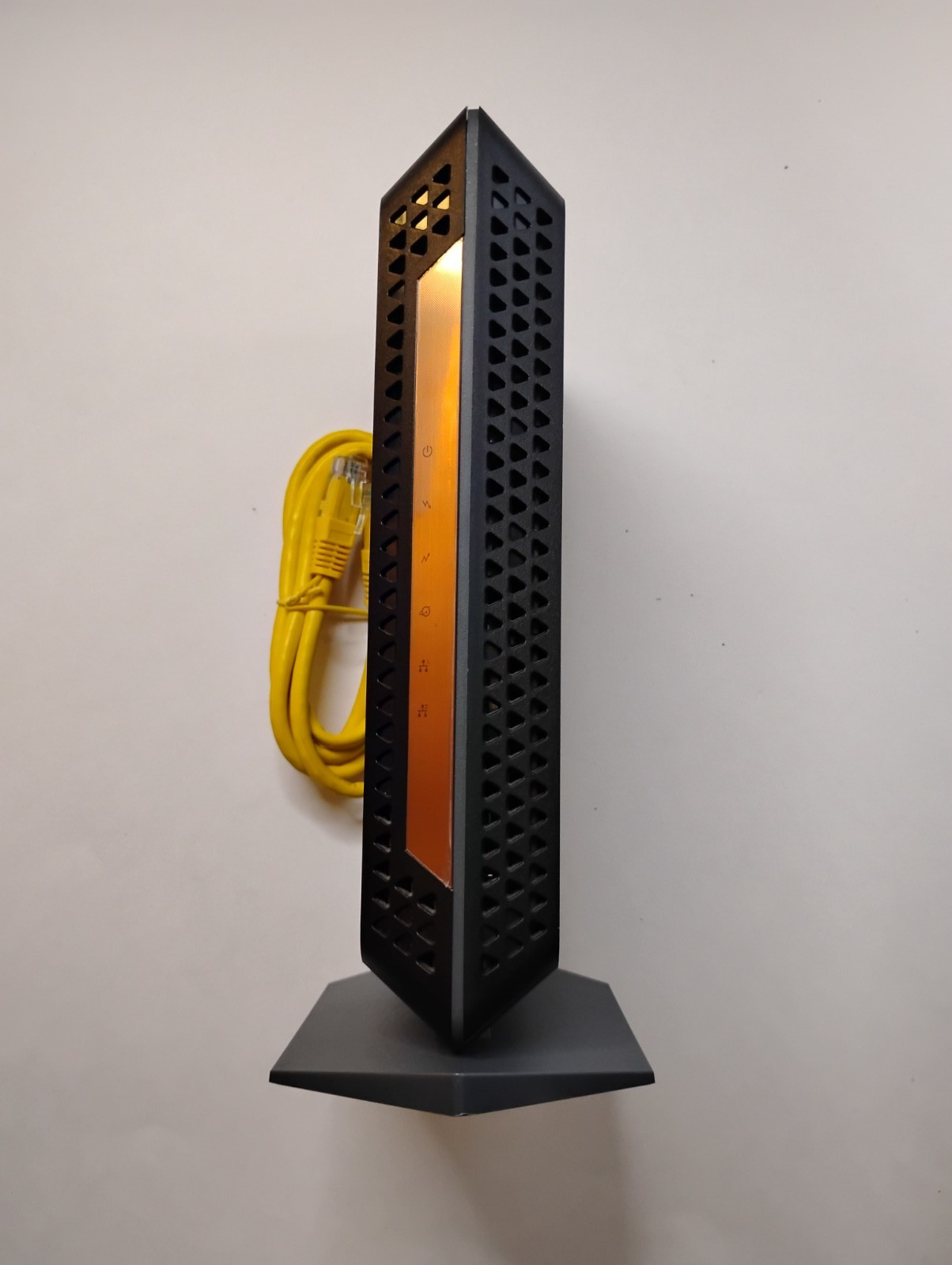 NETGEAR Nighthawk CM1100 Multi-Gig Speed DOCSIS 3.1 Cable Modem