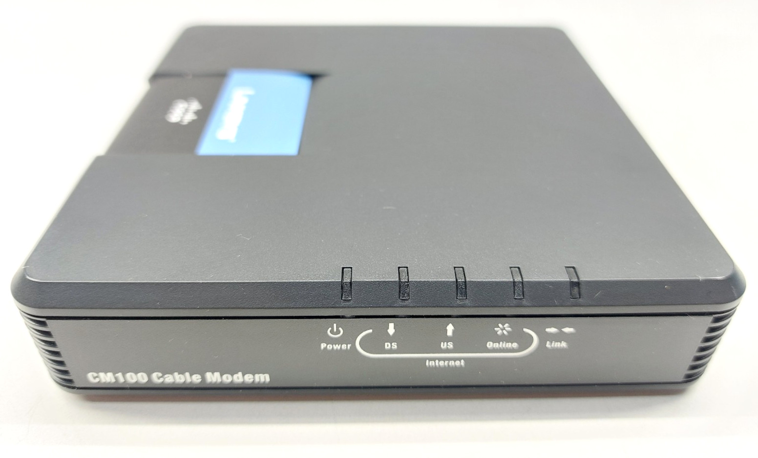 Linksys CM100 Cable Modem with USB and Ethernet Connections